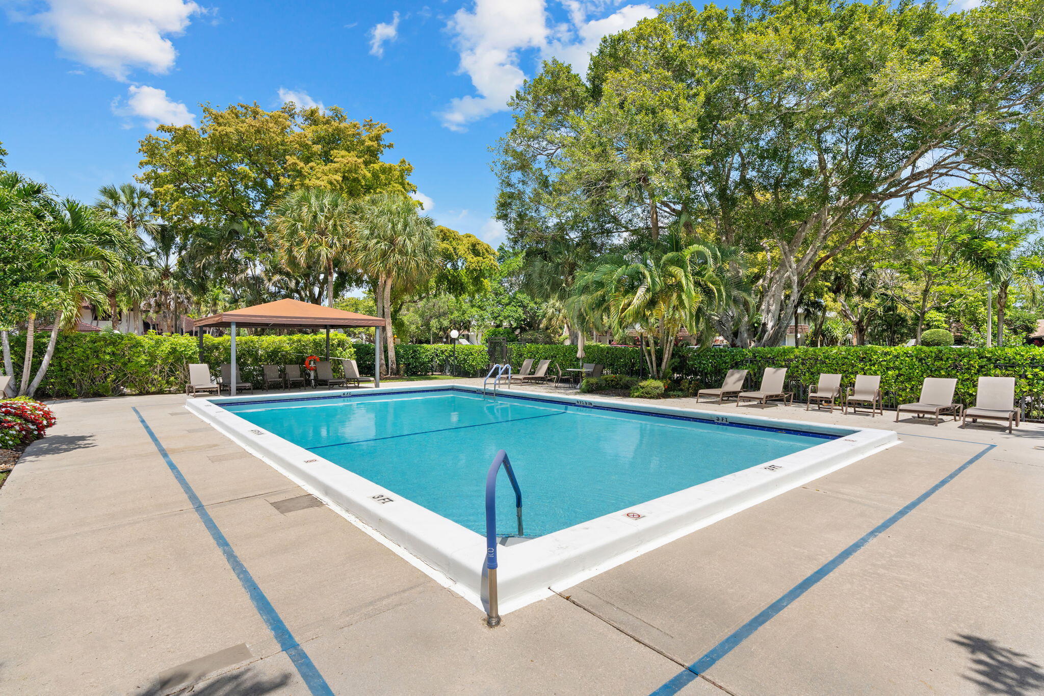 1114 W Cypress #V-8 Pompano Beach, FL 33069