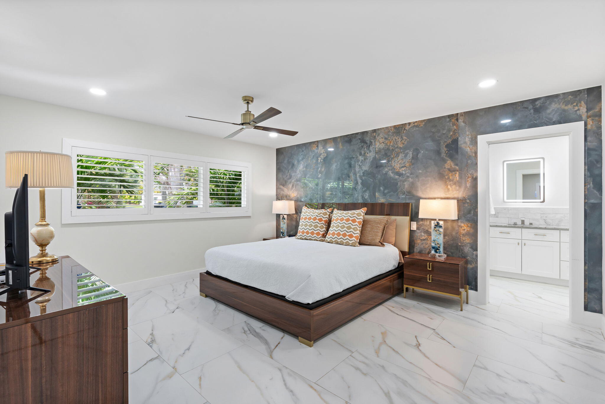 1114 W Cypress #V-8 Pompano Beach, FL 33069