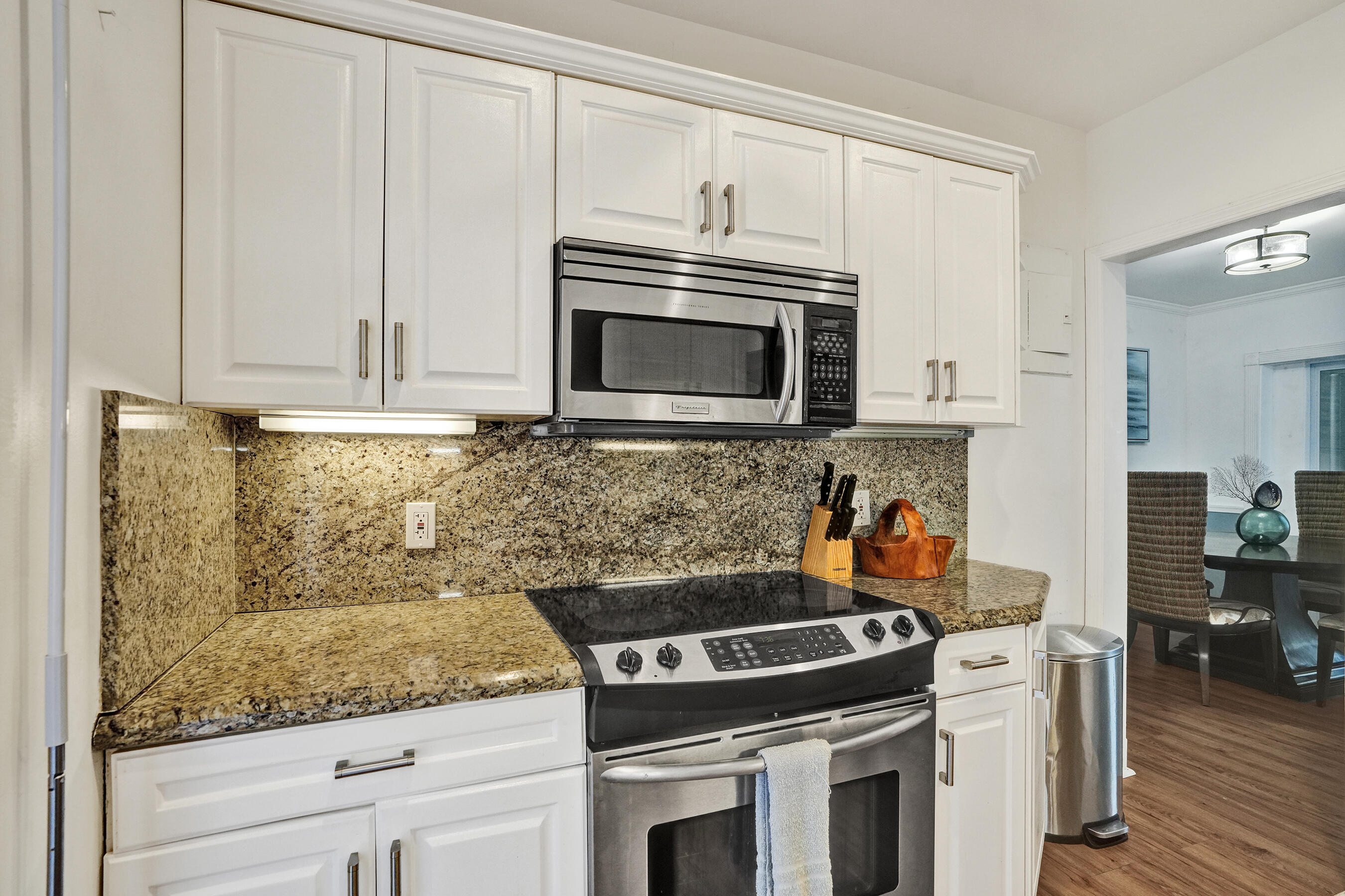 530 NE 11th Fort Lauderdale, FL 33301
