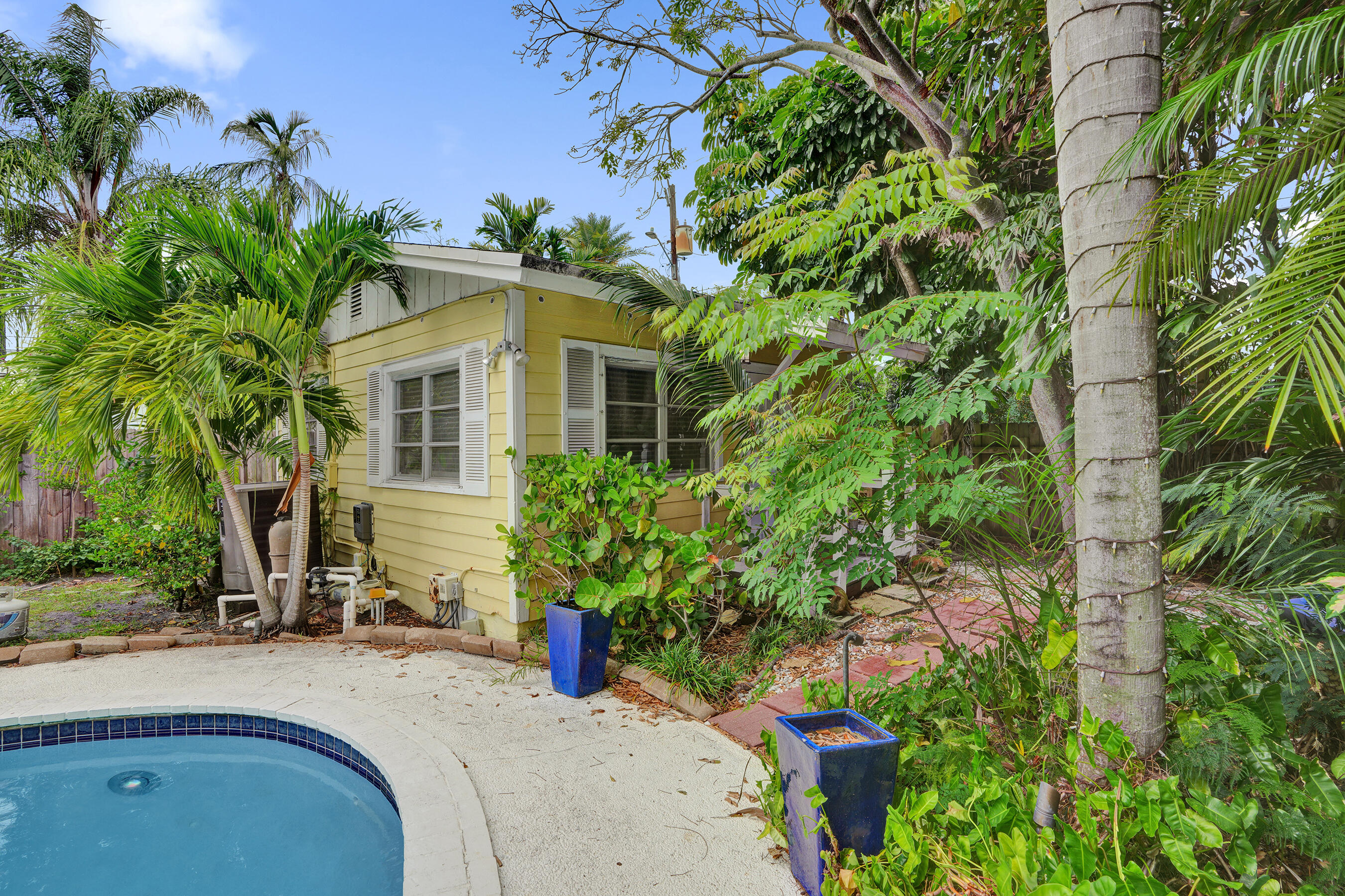 530 NE 11th Fort Lauderdale, FL 33301