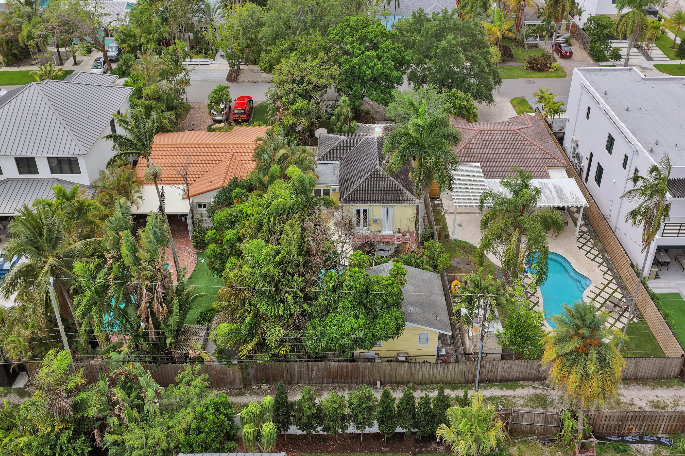530 NE 11th Fort Lauderdale, FL 33301