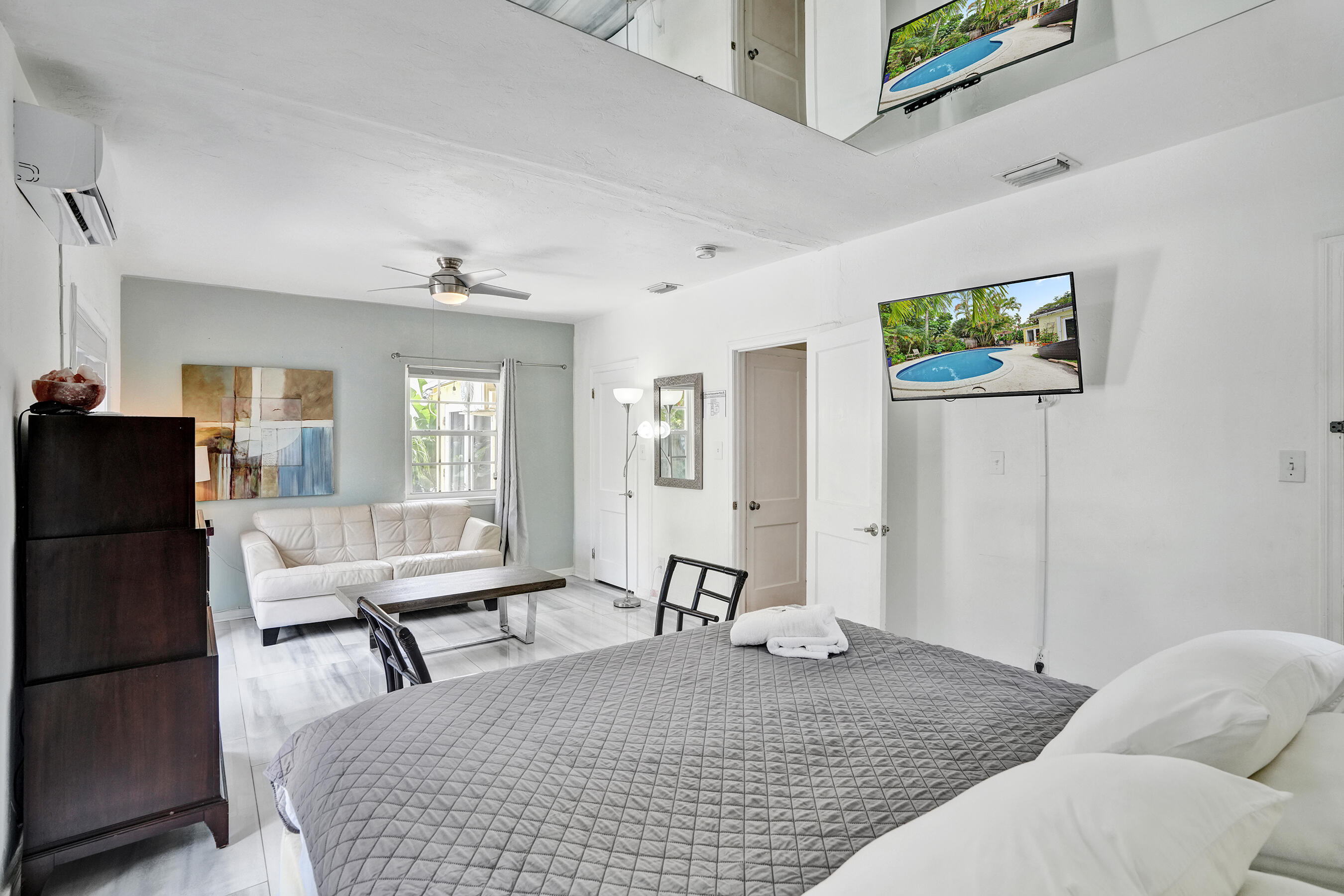 530 NE 11th Fort Lauderdale, FL 33301