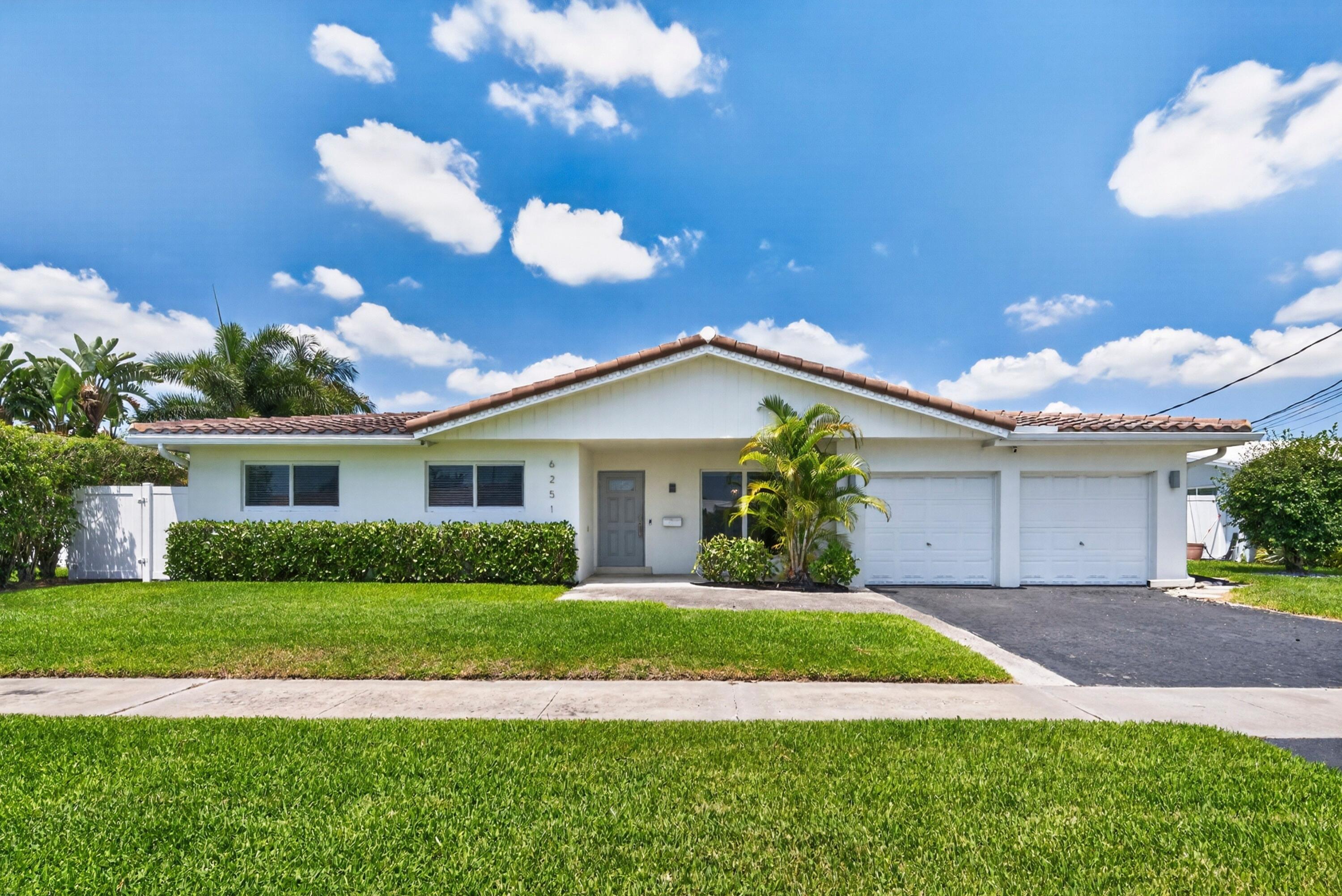 6251 NE 20th