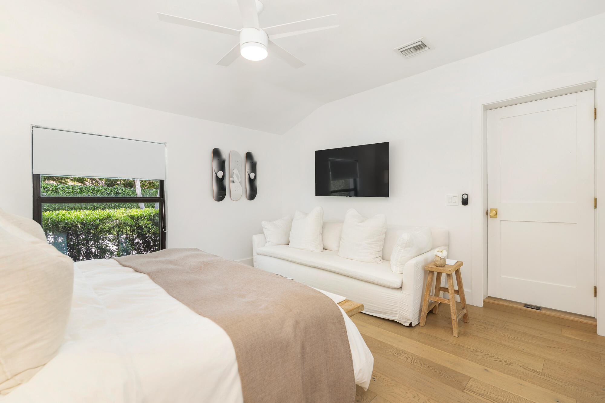 320 Linda West Palm Beach, FL 33405