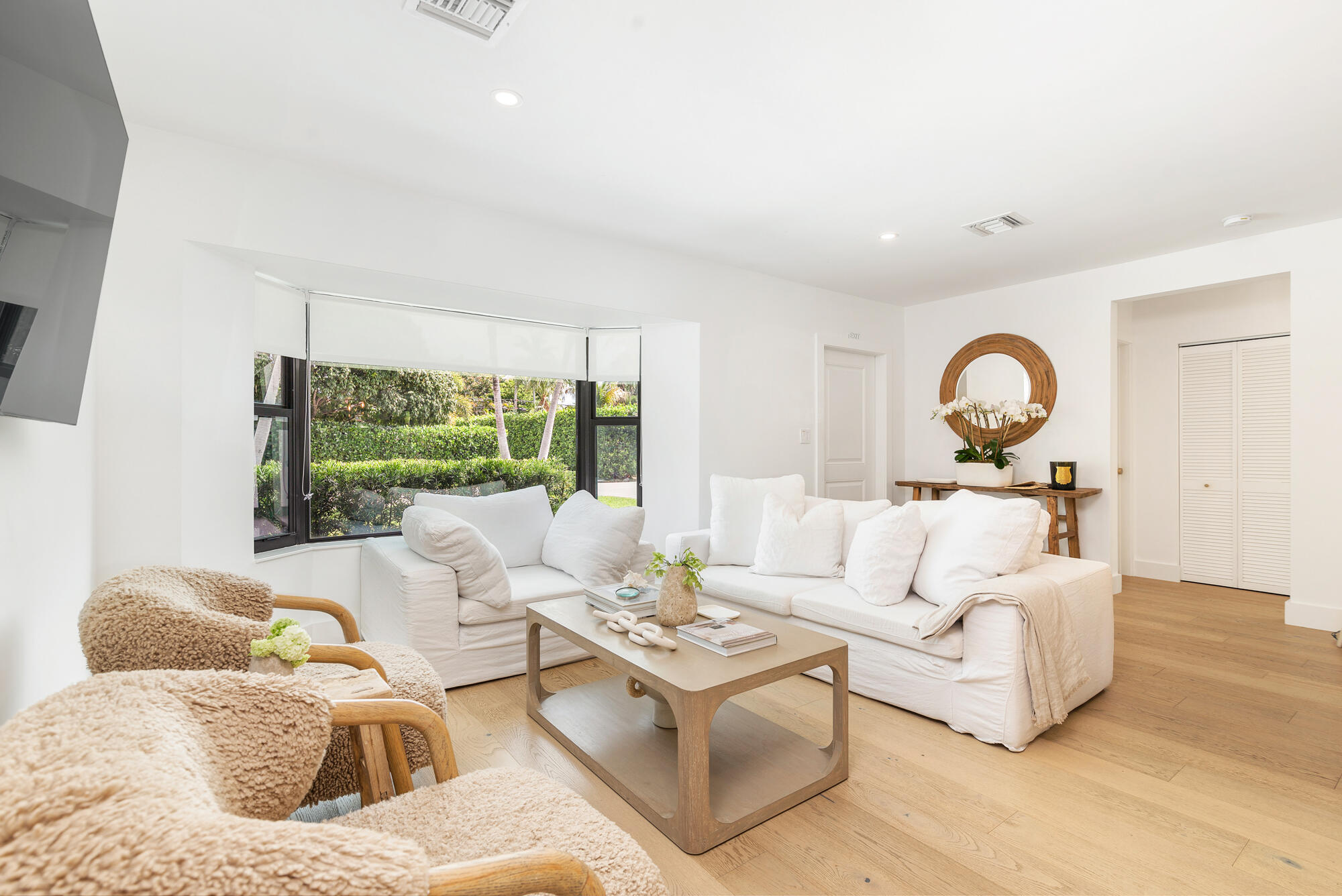 320 Linda West Palm Beach, FL 33405