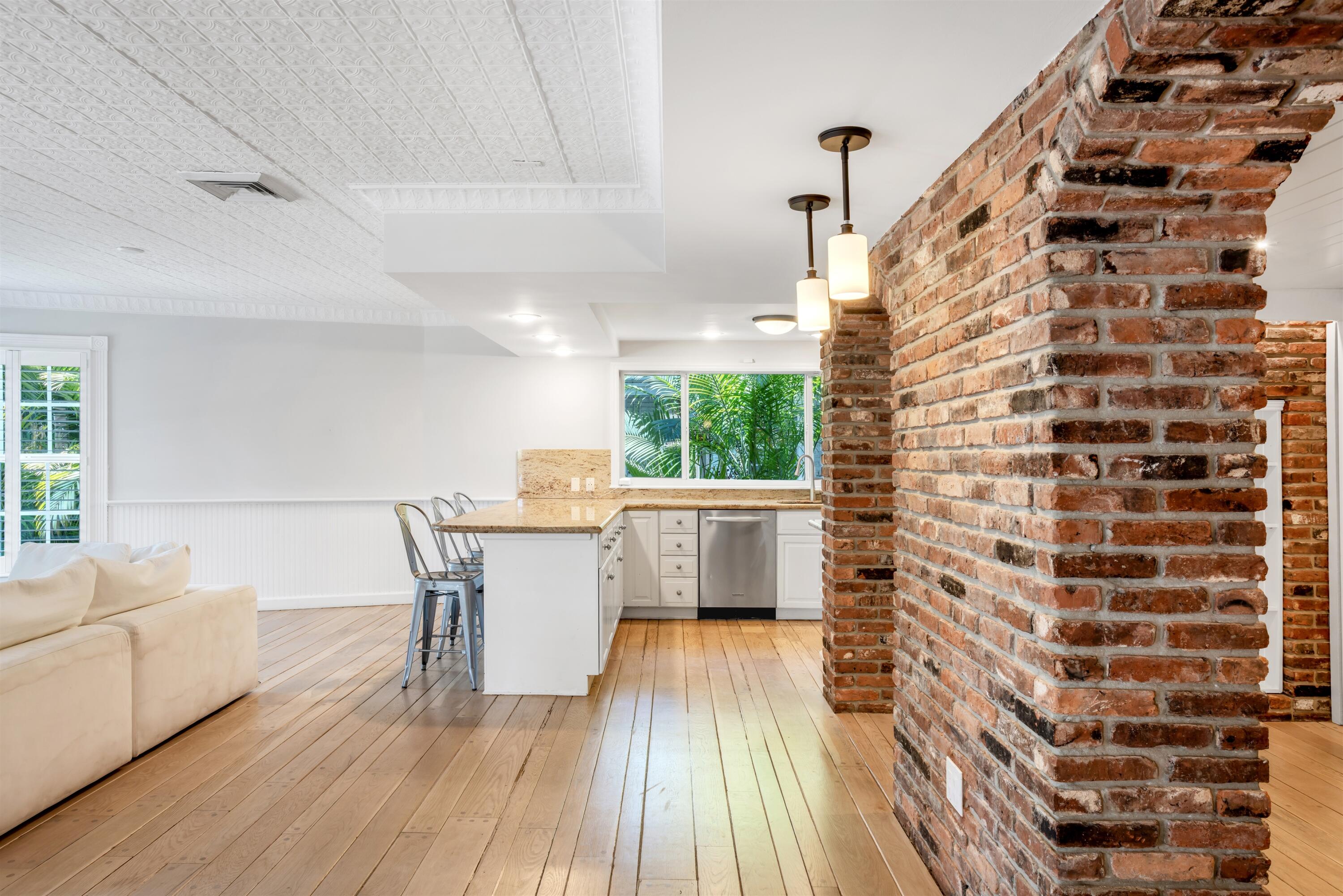 609 Coral Fort Lauderdale, FL 33301