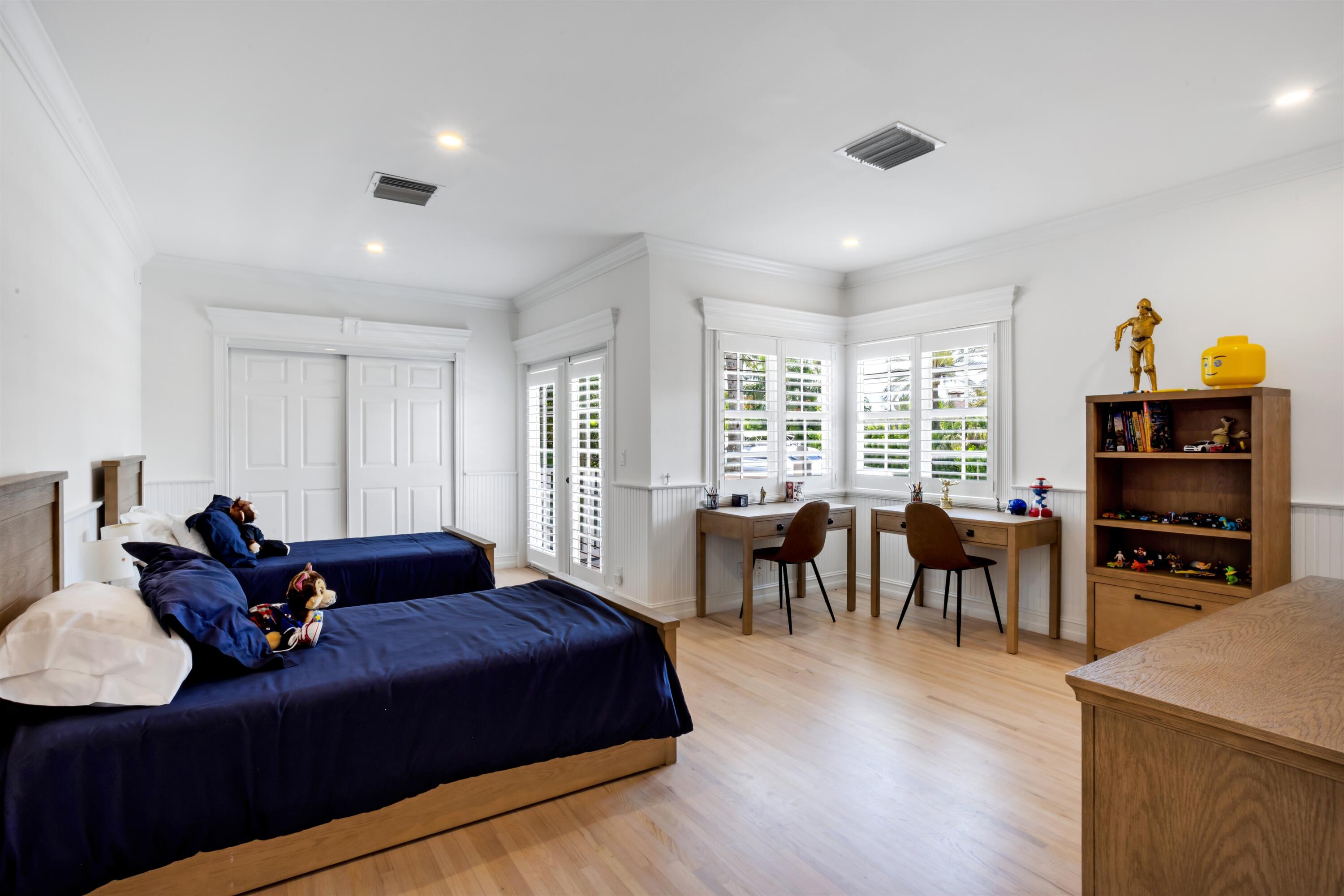 609 Coral Fort Lauderdale, FL 33301