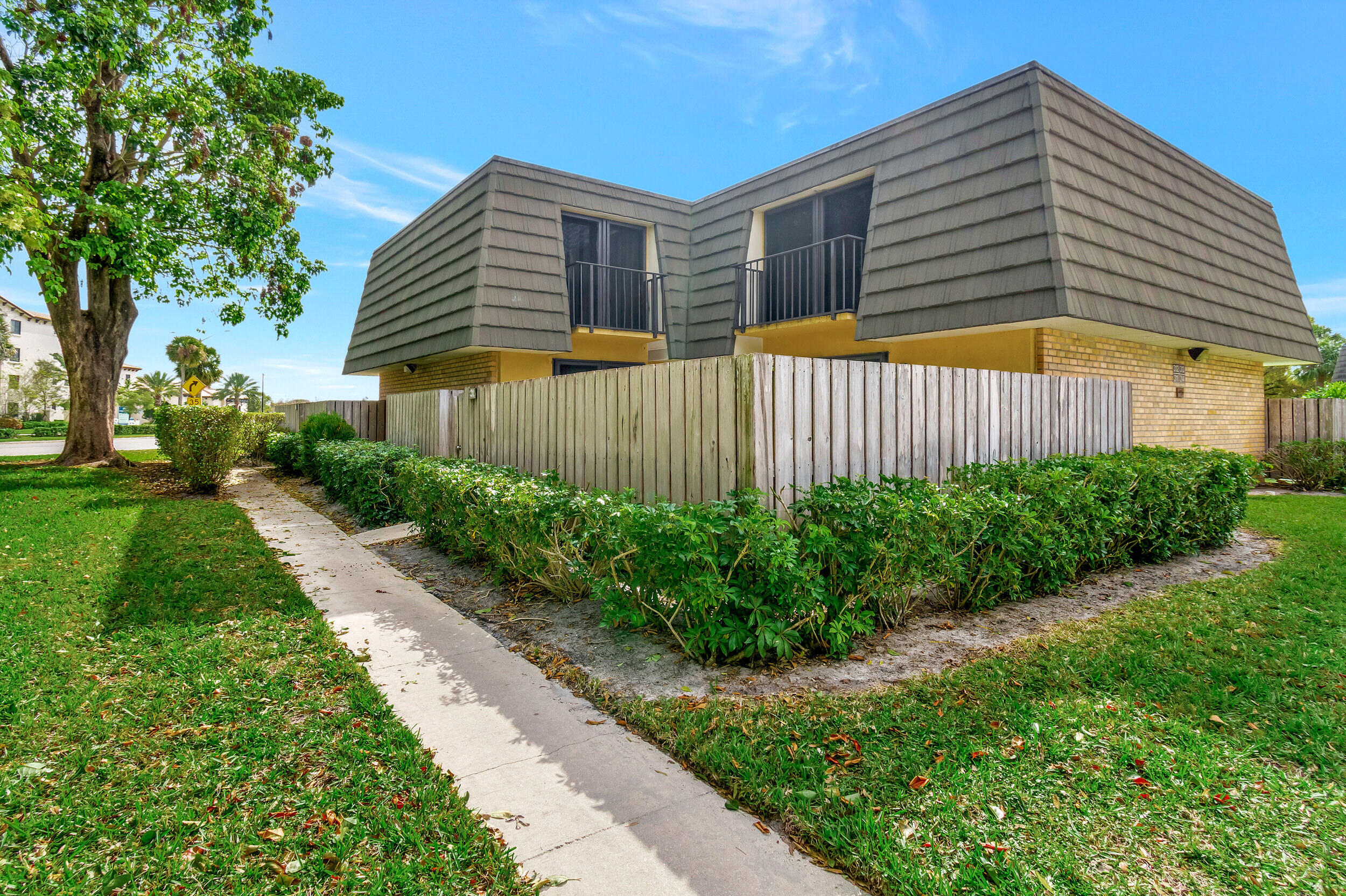 311 3rd West Palm Beach, FL 33407