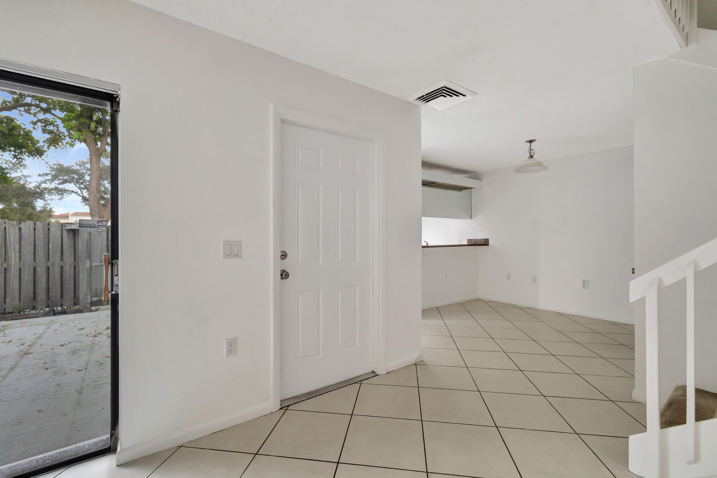 311 3rd West Palm Beach, FL 33407