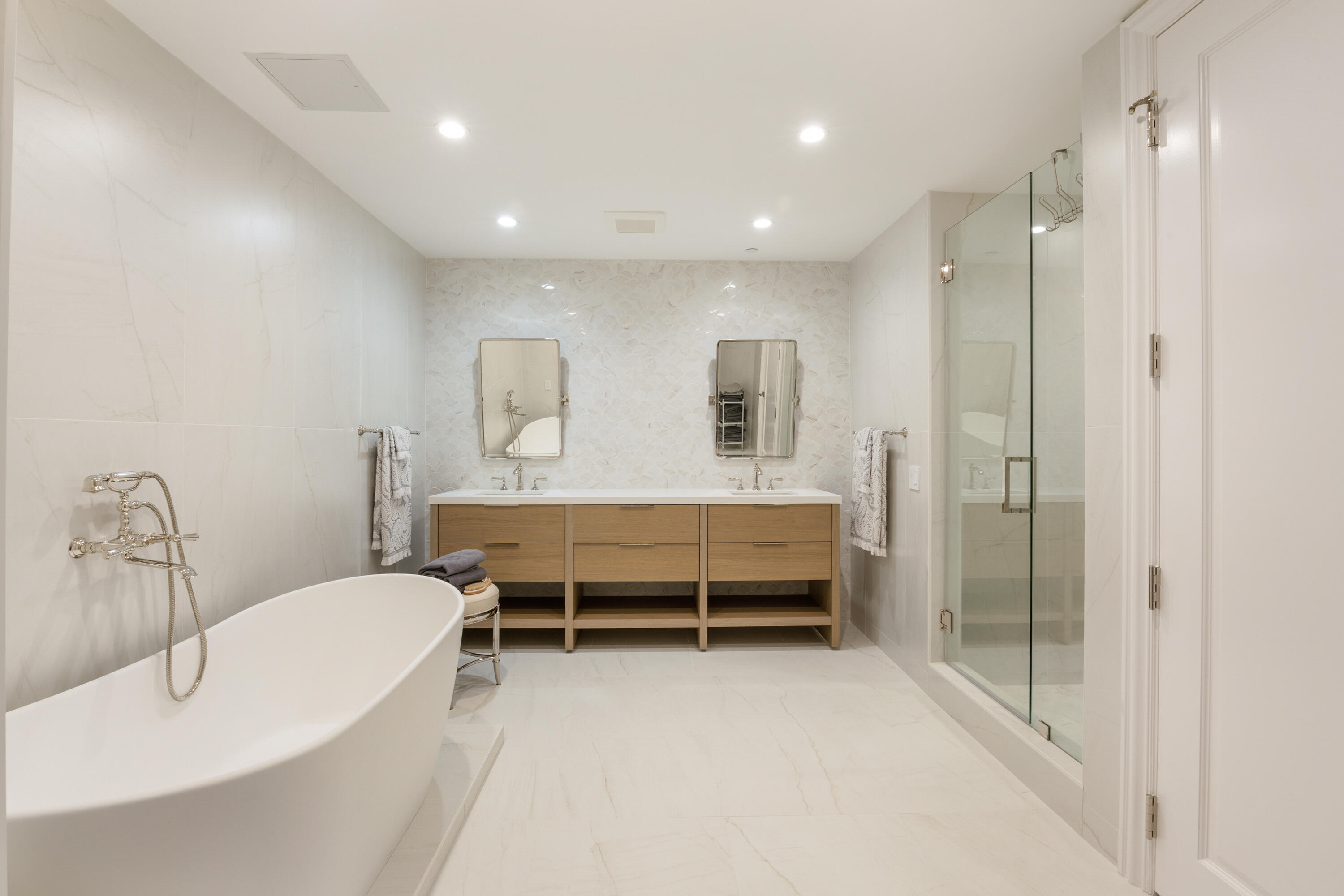 10295 Collins #2203 Bal Harbour, FL 33154
