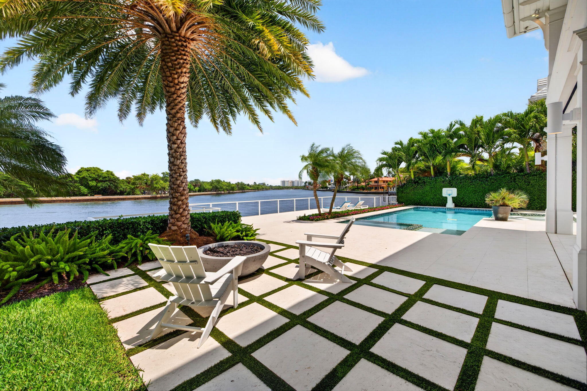 1900 Intracoastal Fort Lauderdale, FL 33305