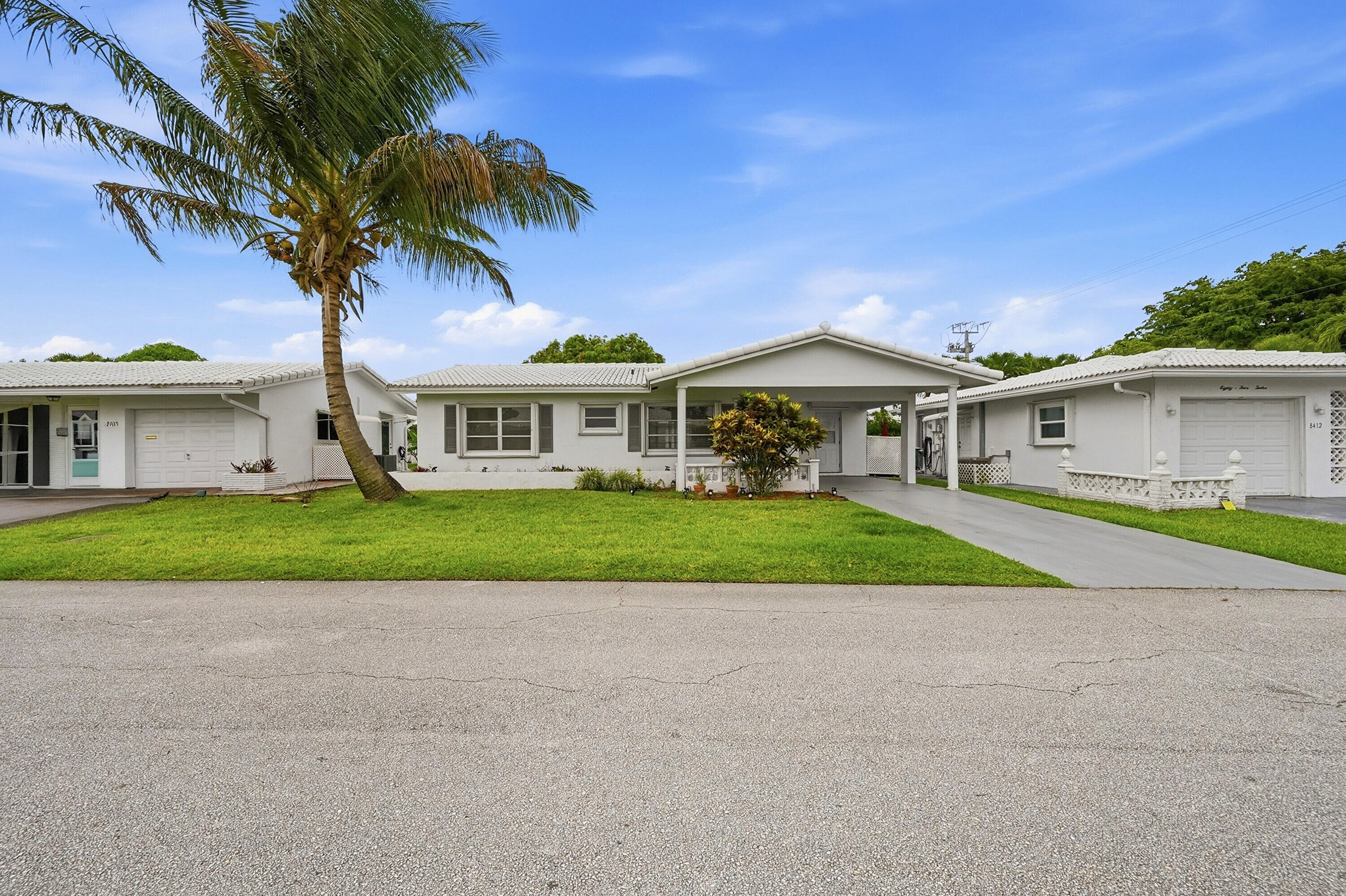 8410 NW 59th Tamarac, FL 33321