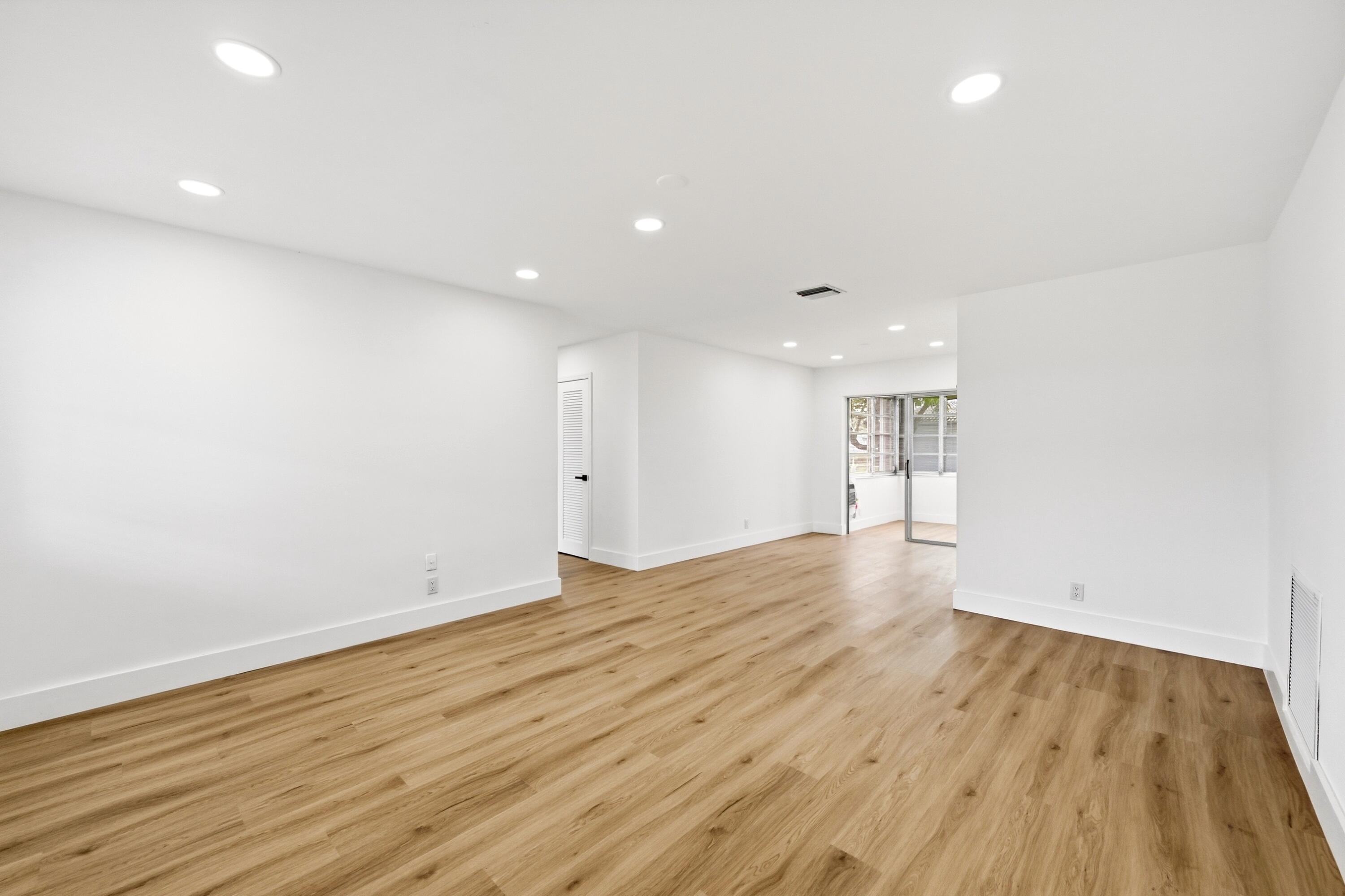 8410 NW 59th Tamarac, FL 33321