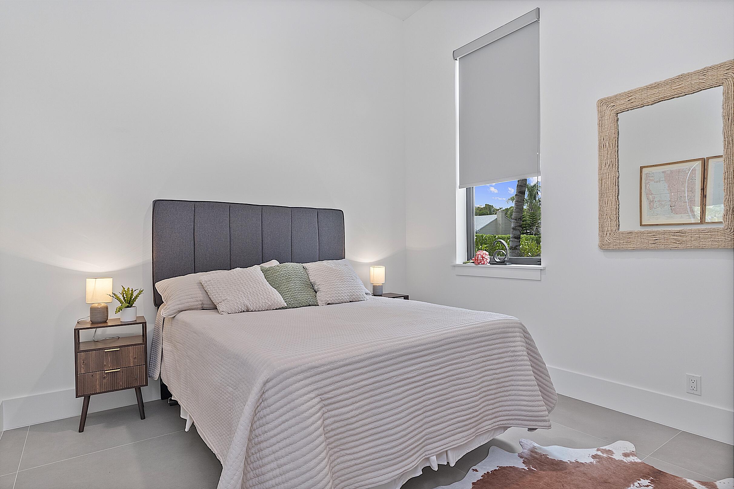 901 Upland West Palm Beach, FL 33401