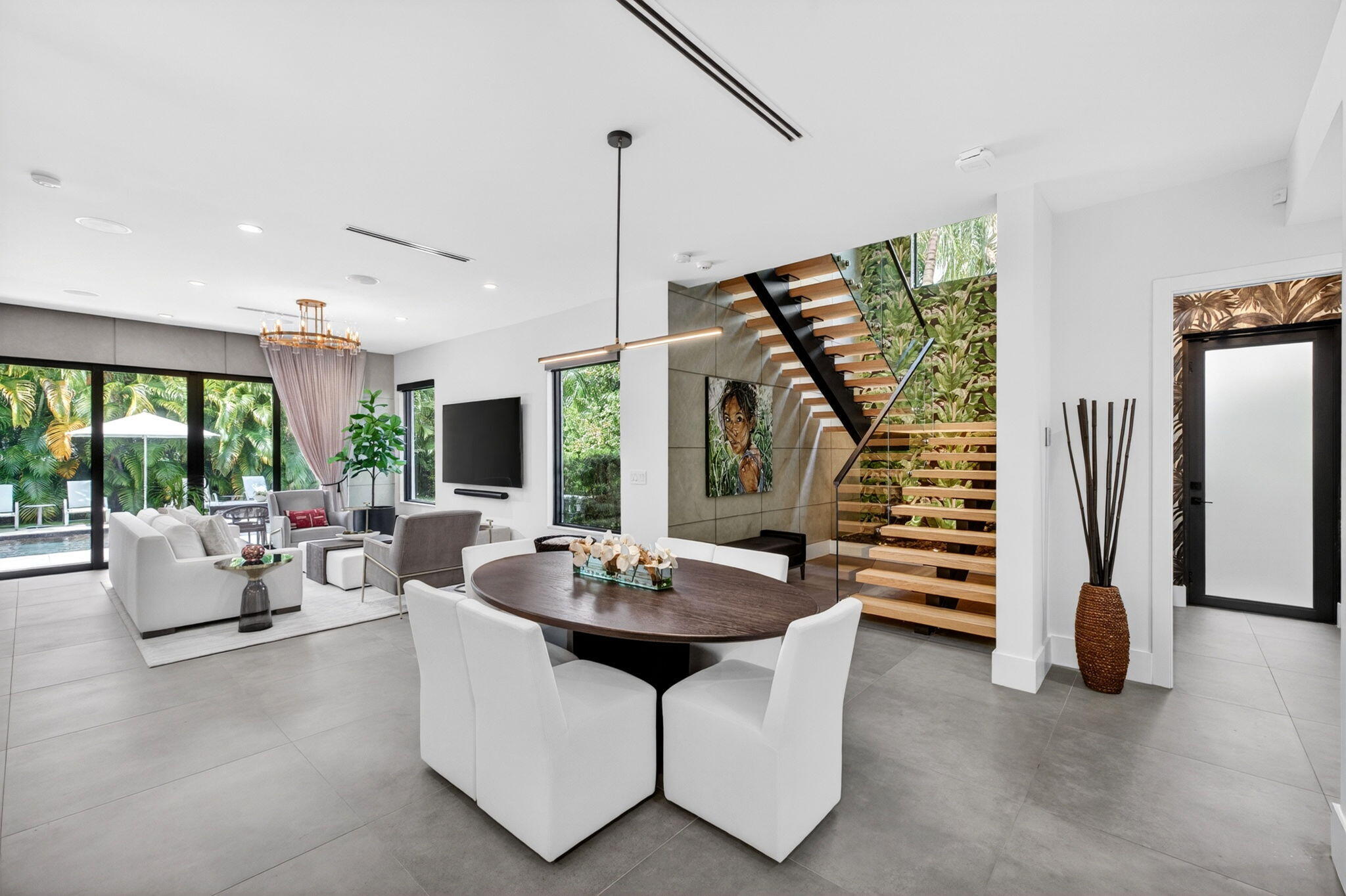 1644 NE 4th Fort Lauderdale, FL 33301