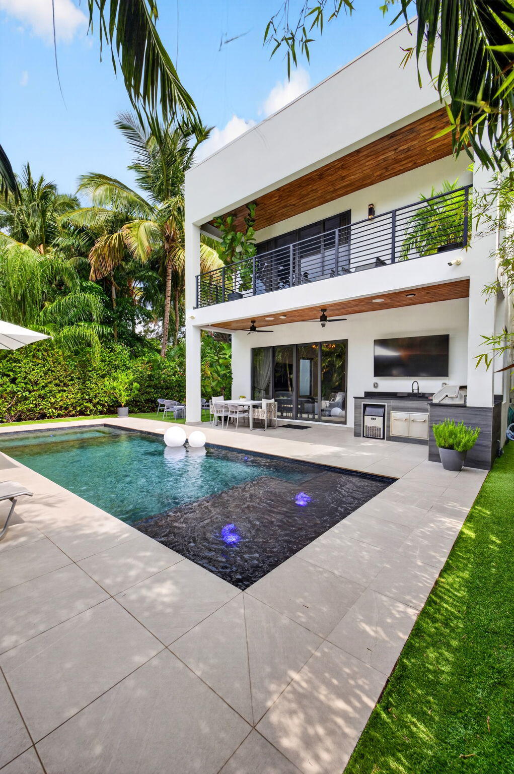 1644 NE 4th Fort Lauderdale, FL 33301