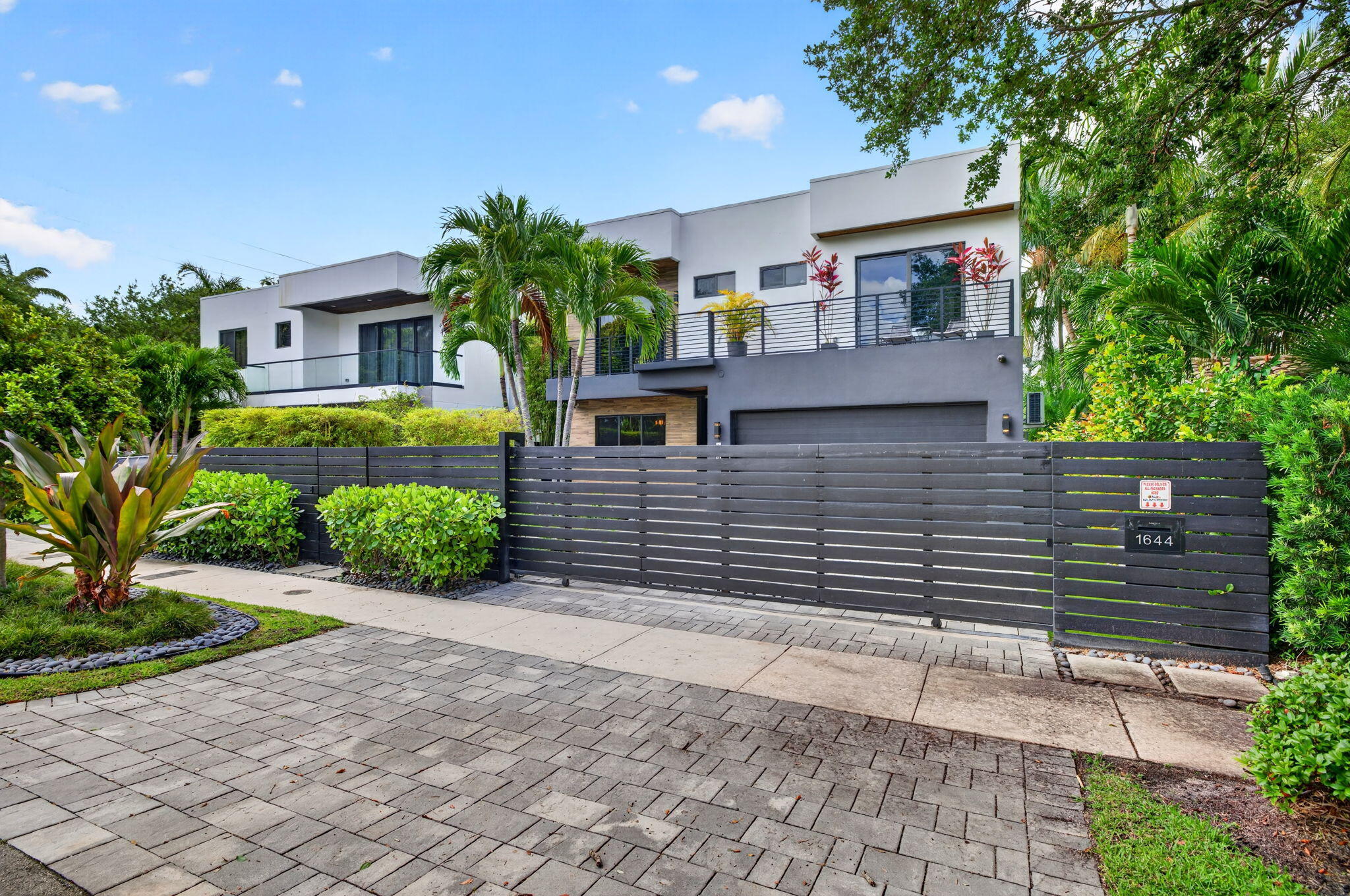 1644 NE 4th Fort Lauderdale, FL 33301