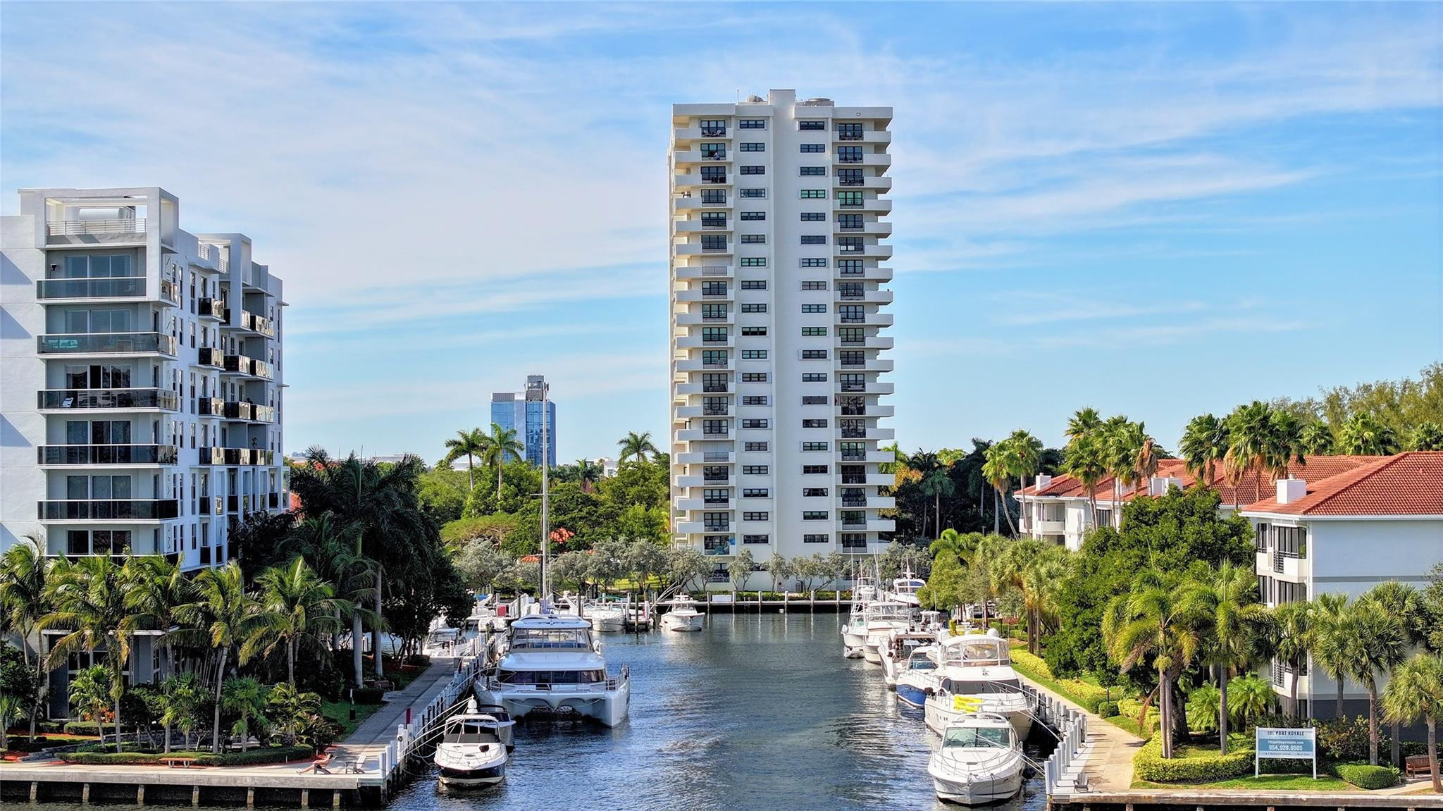 3200 Port Royale #905