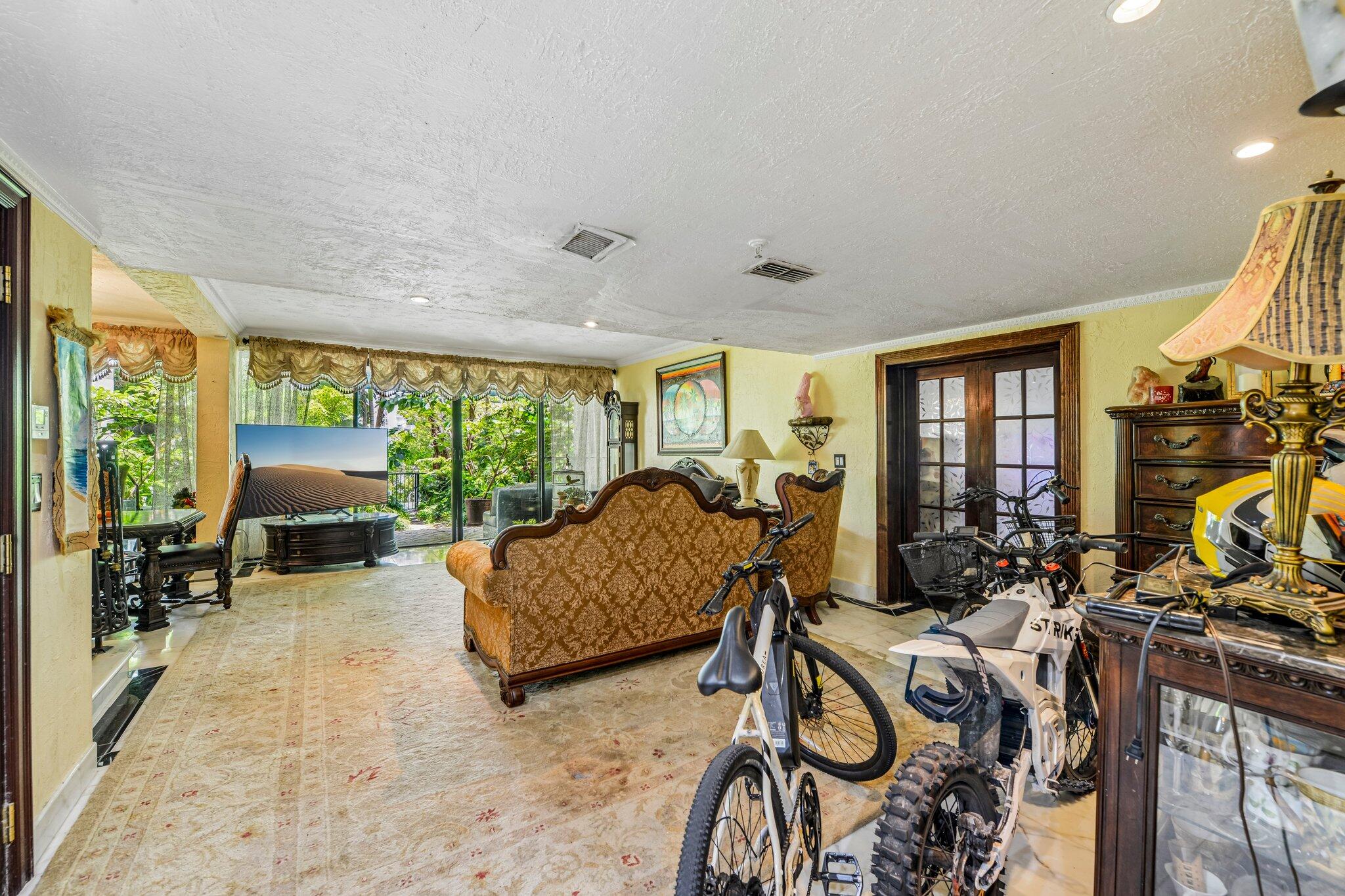 430 Poinciana #1710 Sunny Isles Beach, FL 33160