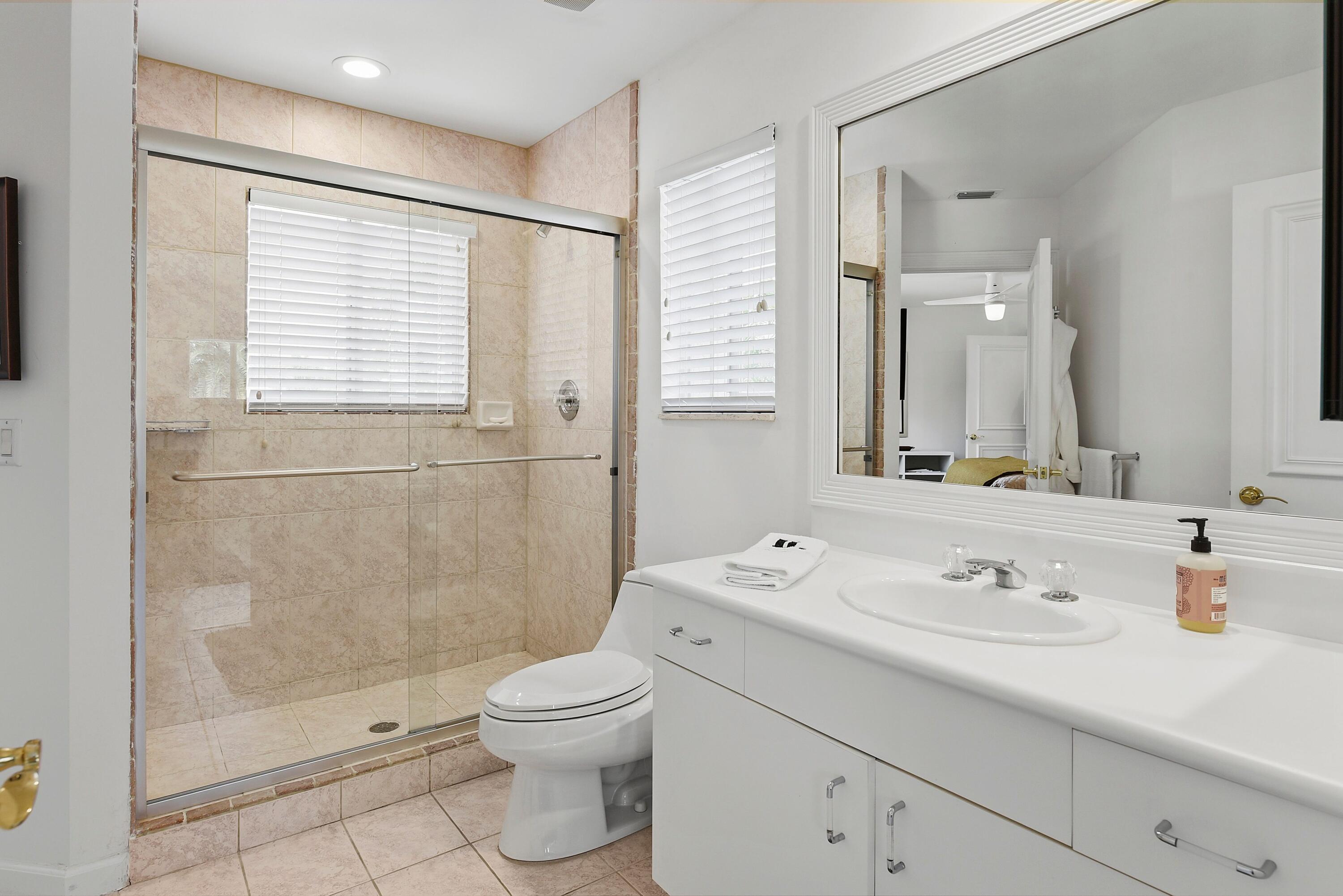 6949 Lake Estates Boca Raton, FL 33496