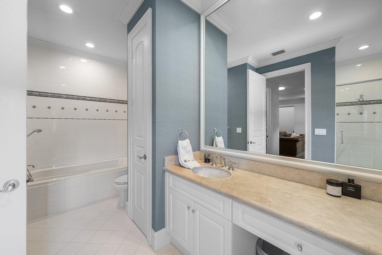 17837 Fieldbrook Boca Raton, FL 33496