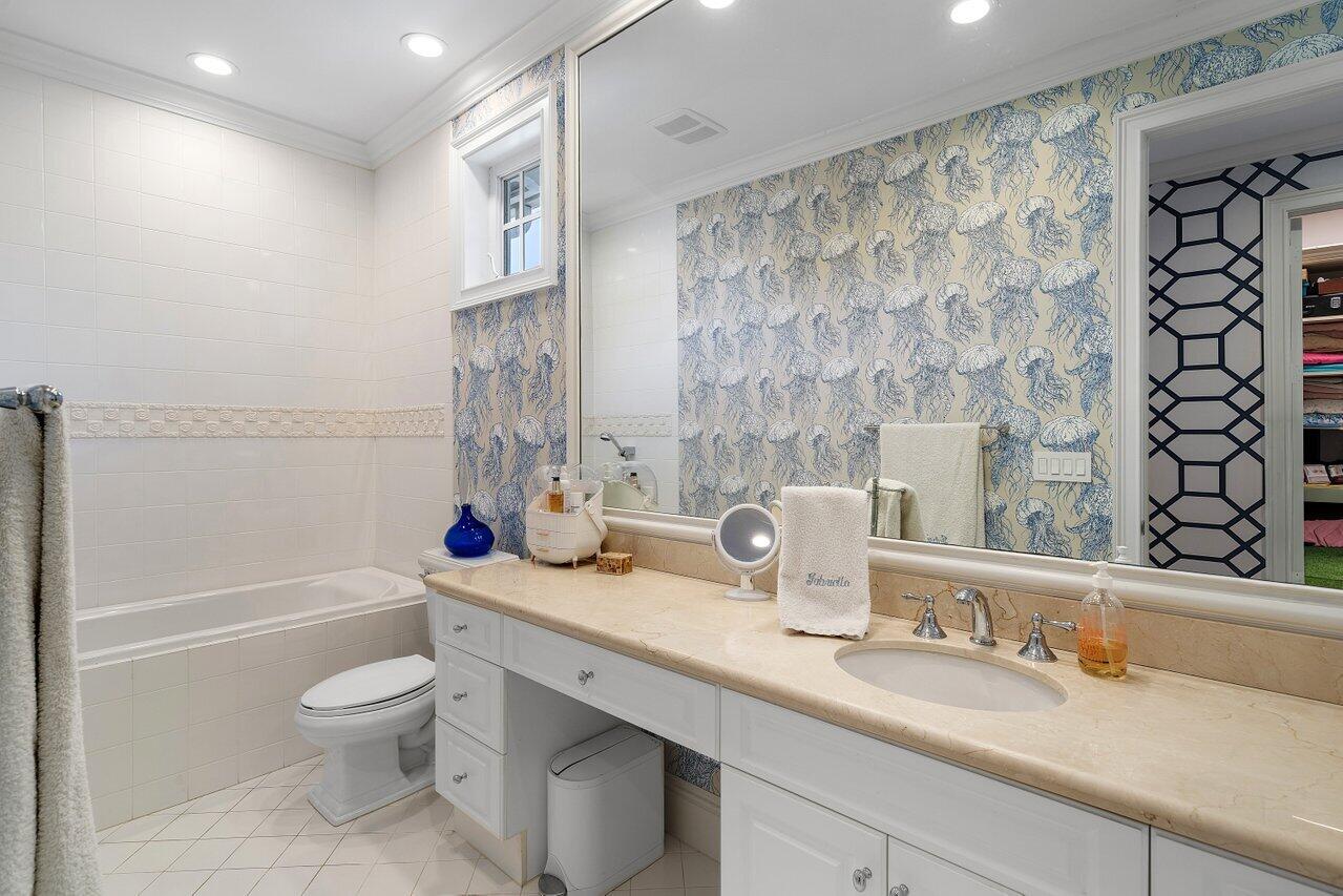 17837 Fieldbrook Boca Raton, FL 33496