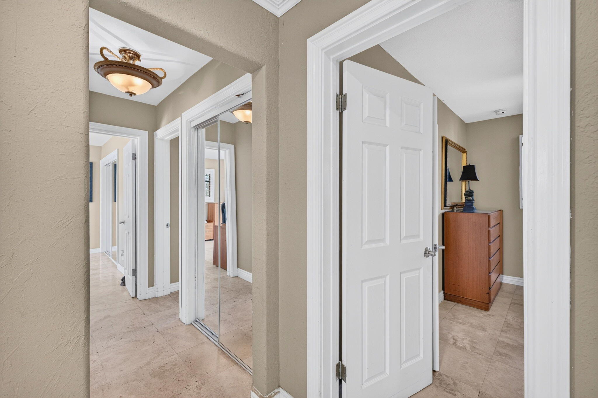 5581 NE 28th Fort Lauderdale, FL 33308