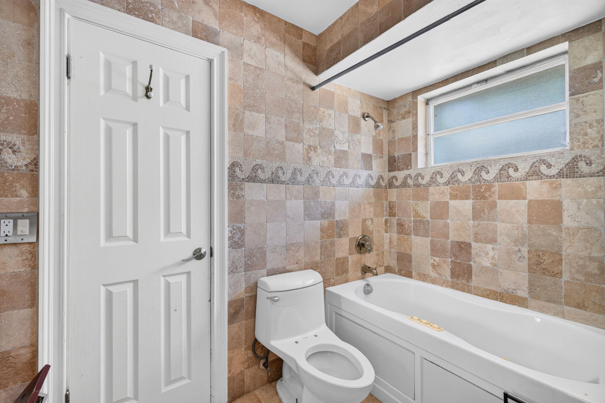 5581 NE 28th Fort Lauderdale, FL 33308