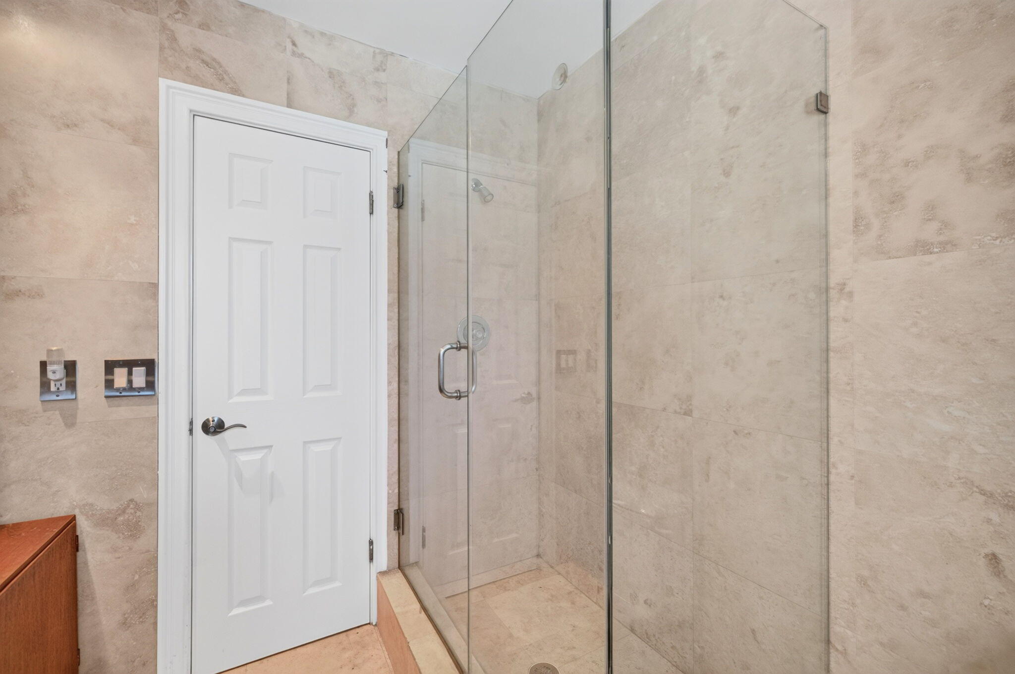 5581 NE 28th Fort Lauderdale, FL 33308