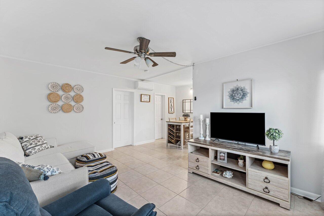 11 SW 4th Ave #Unit 6