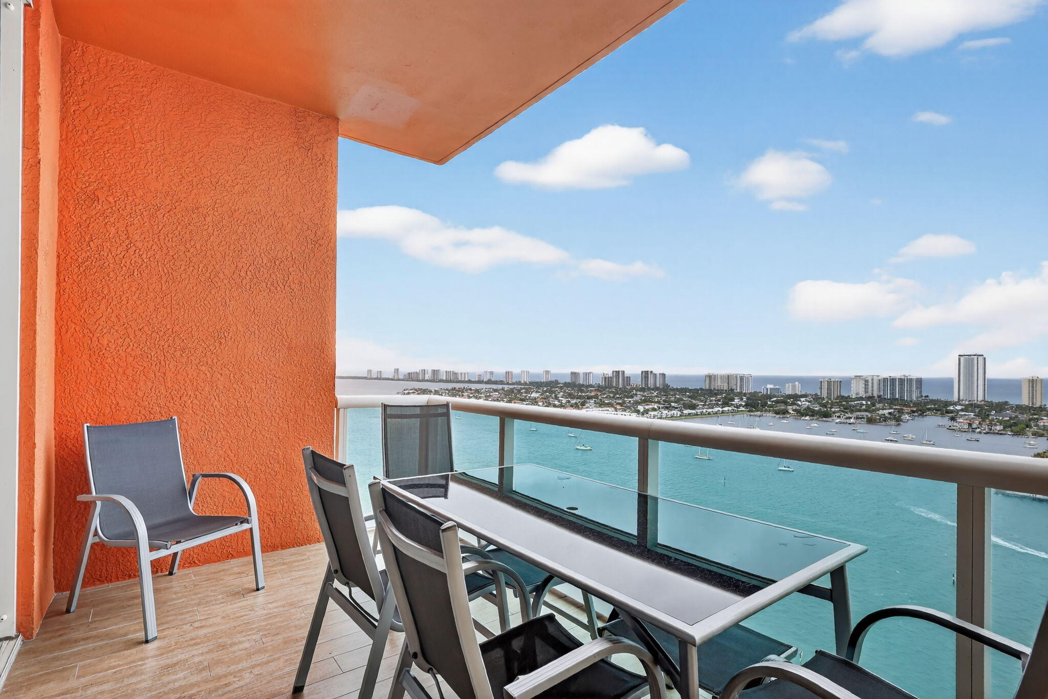 2640 Lake Shr Dr #2608 Riviera Beach, FL 33404