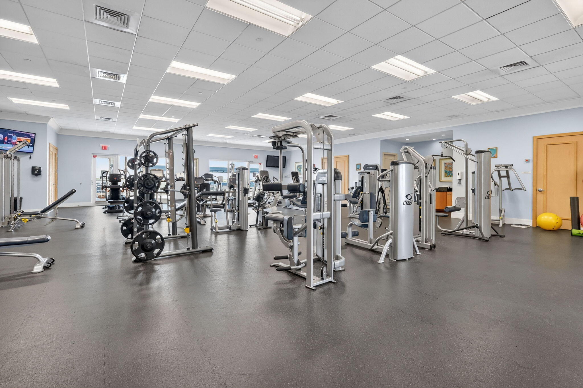2640 Lake Shr Dr #2608 Riviera Beach, FL 33404