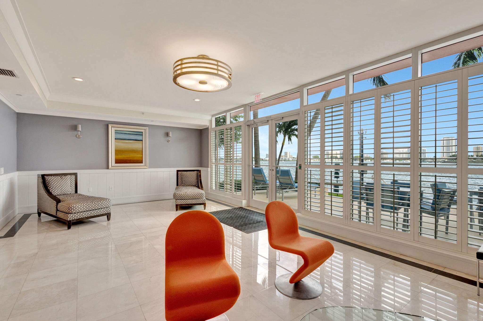 2640 Lake Shr Dr #2608 Riviera Beach, FL 33404