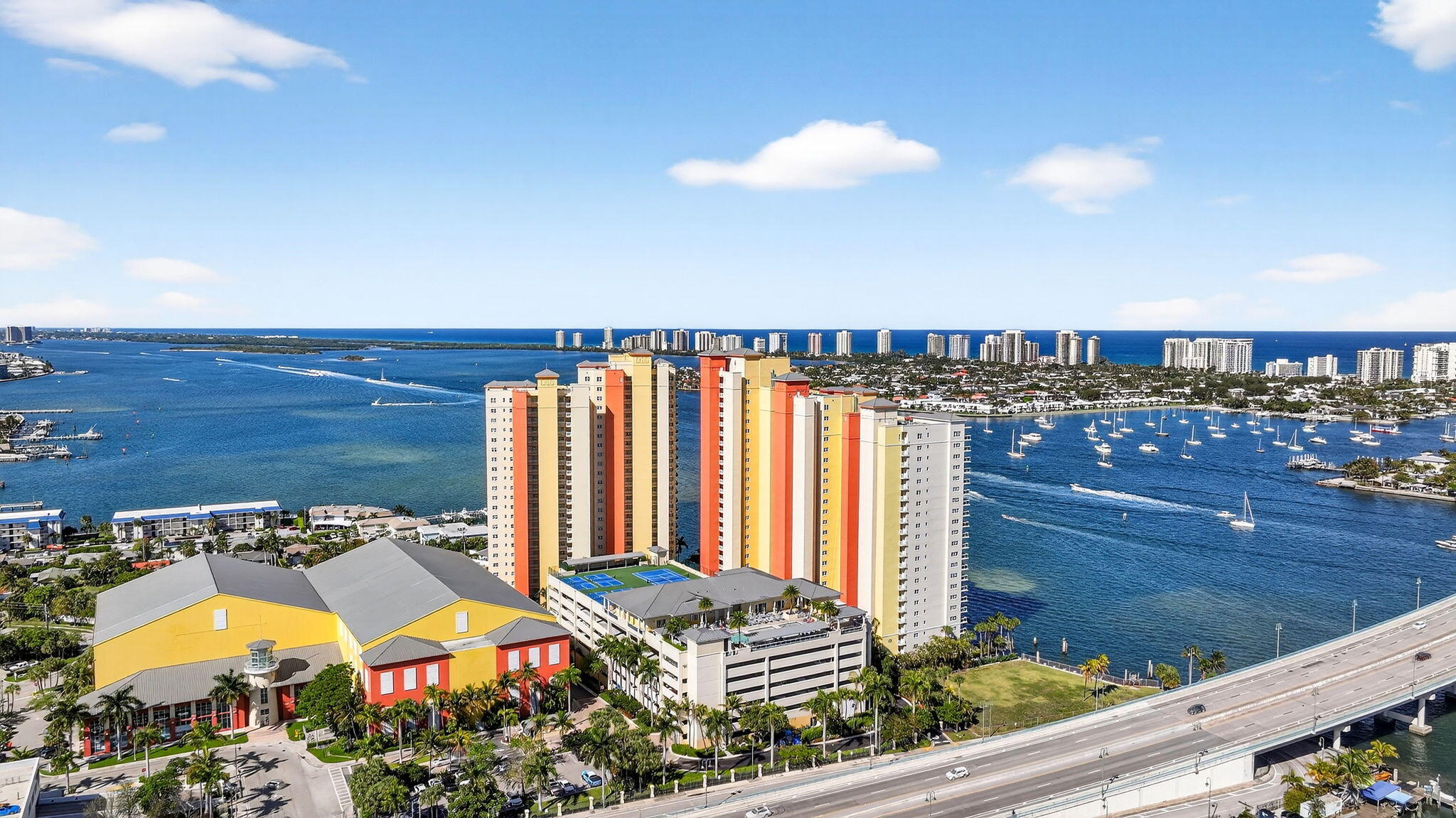 2640 Lake Shr Dr #2608 Riviera Beach, FL 33404
