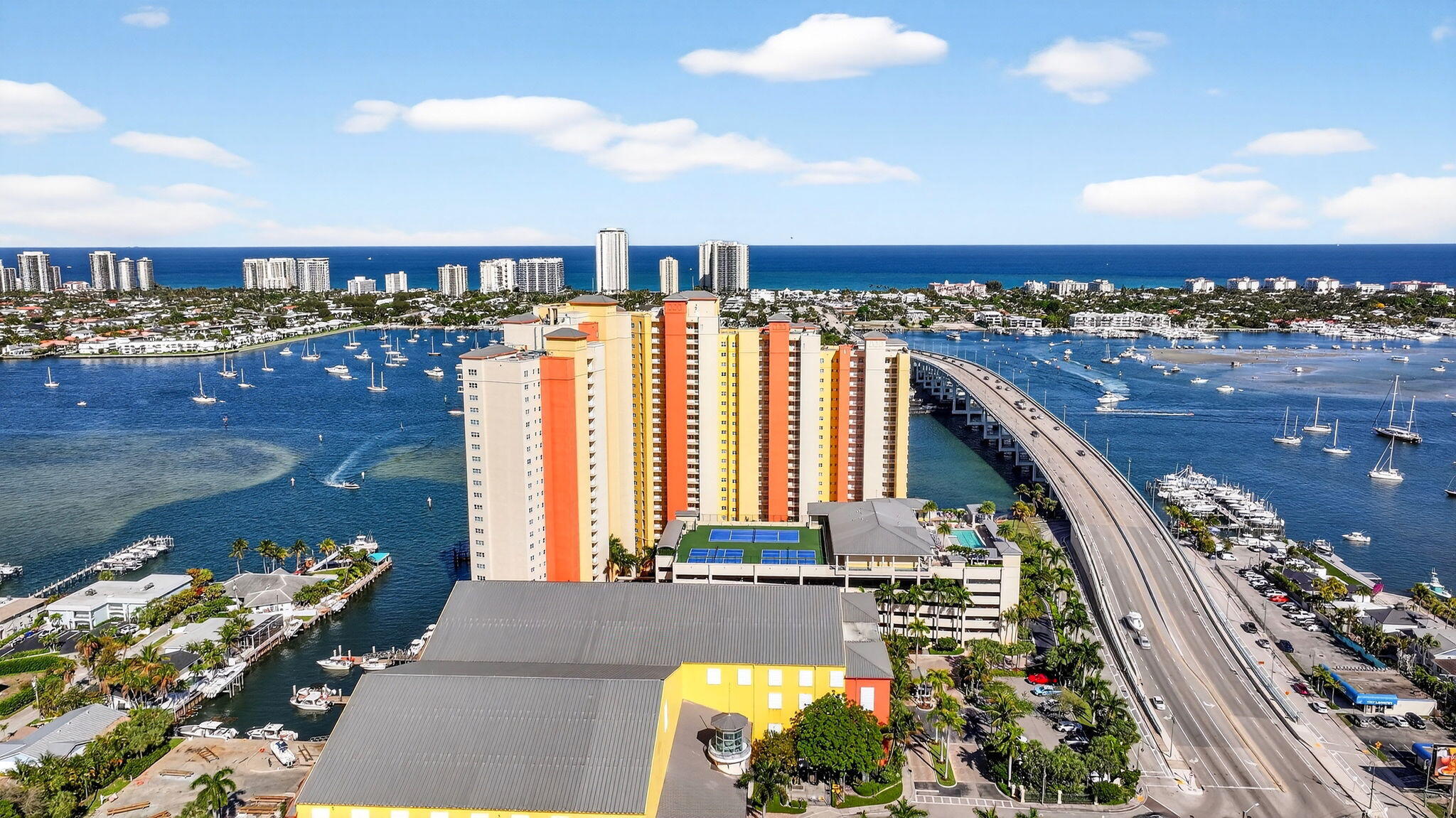 2640 Lake Shr Dr #2608 Riviera Beach, FL 33404