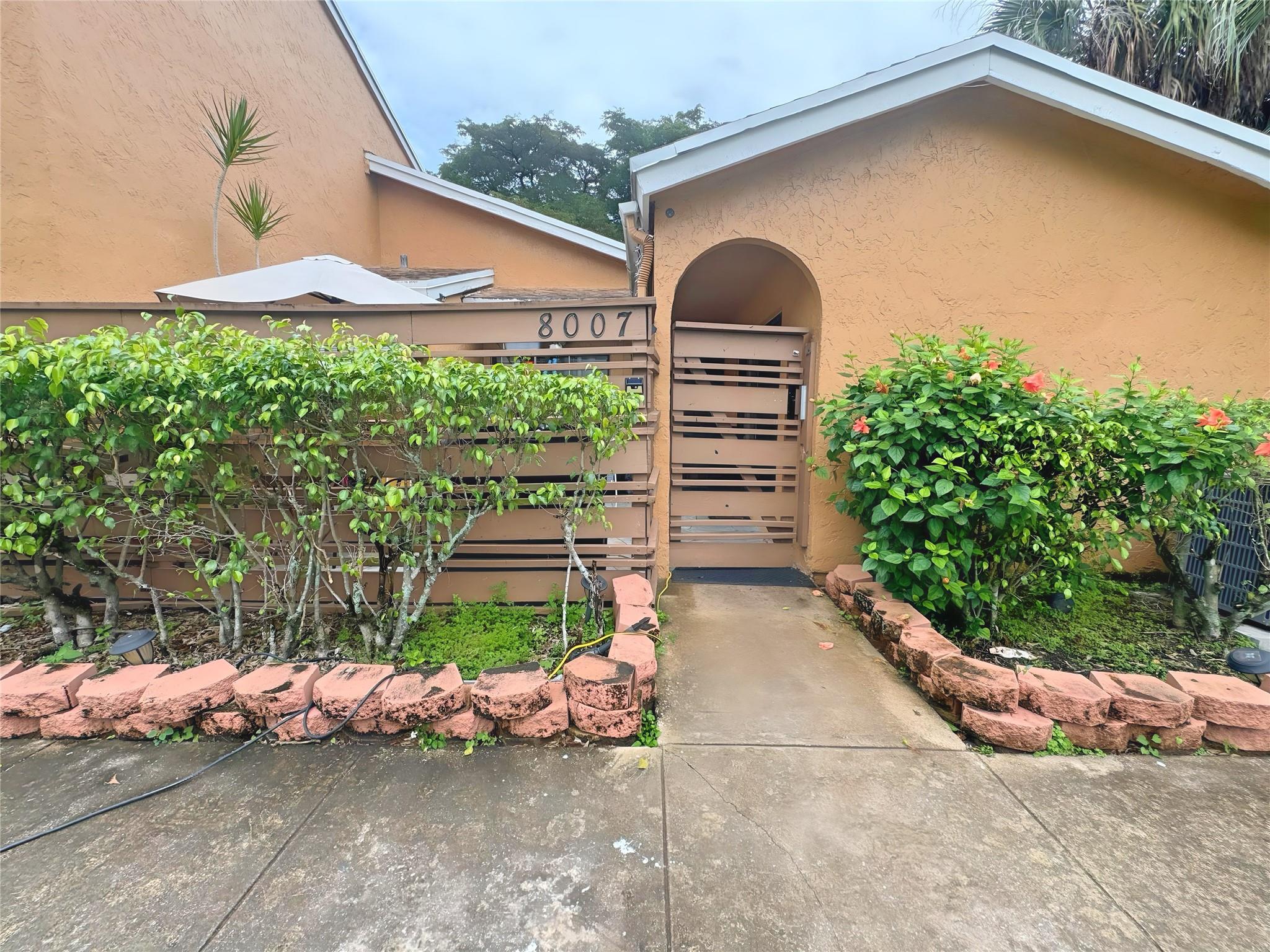8007 NW 71st Ct