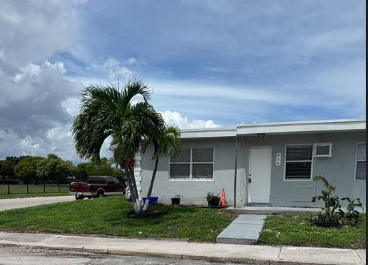 830 S A St #830
