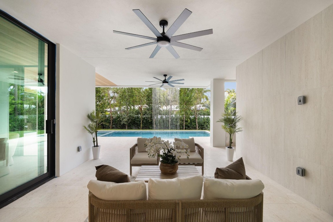 1627 Coral Rdg Fort Lauderdale, FL 33305