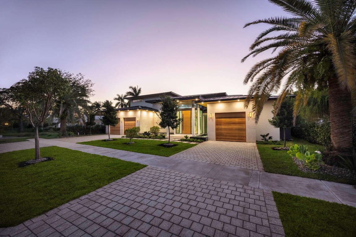 1627 Coral Rdg Fort Lauderdale, FL 33305