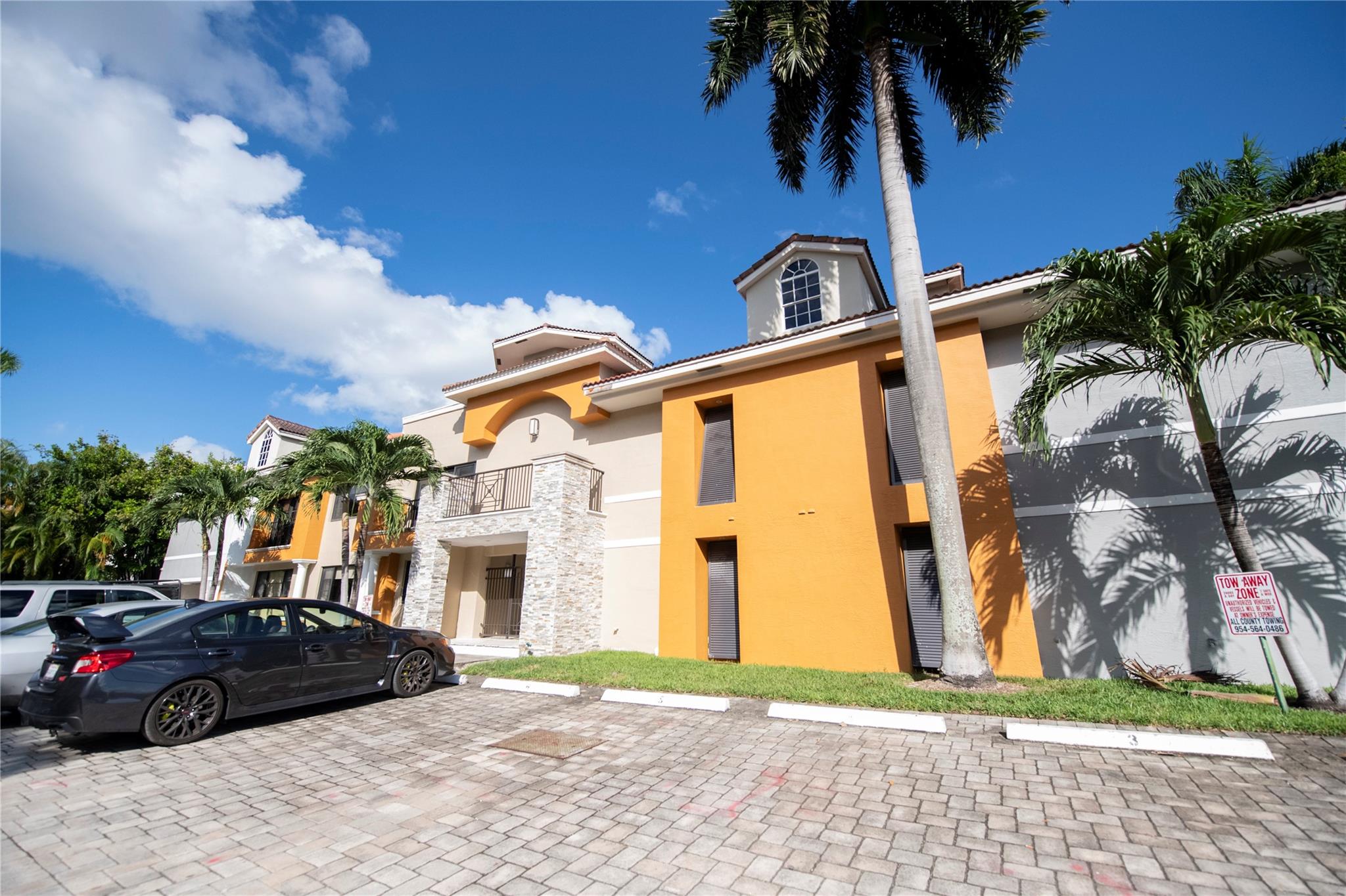 64 Isle Of Venice Dr #26