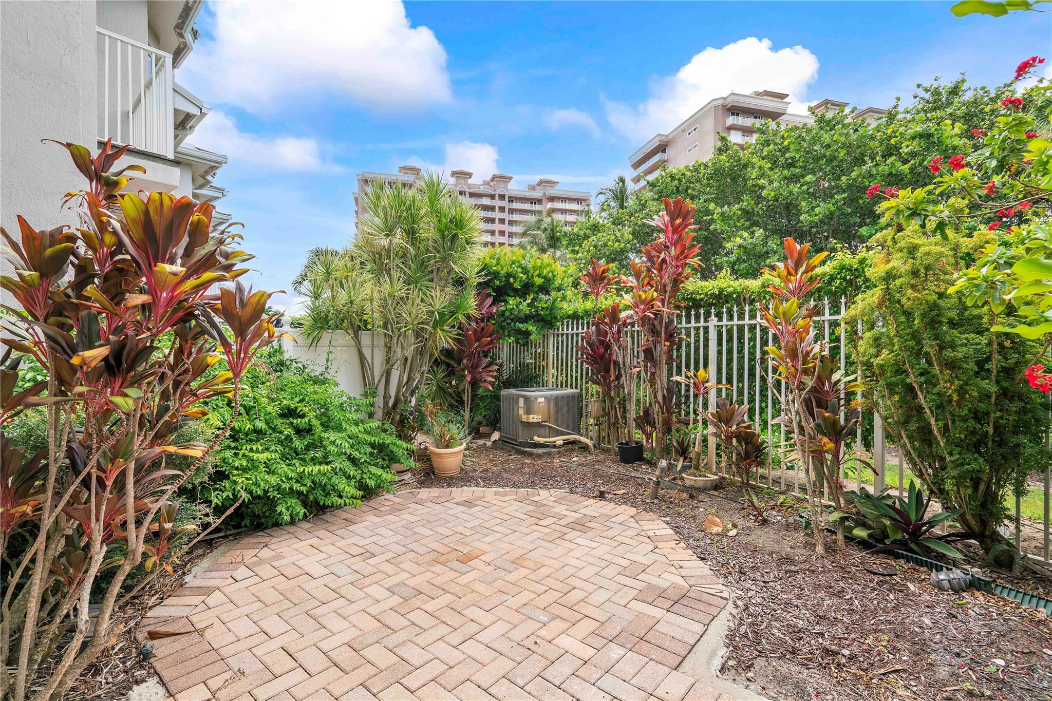 760 Seaview Dr Juno Beach, FL 33408