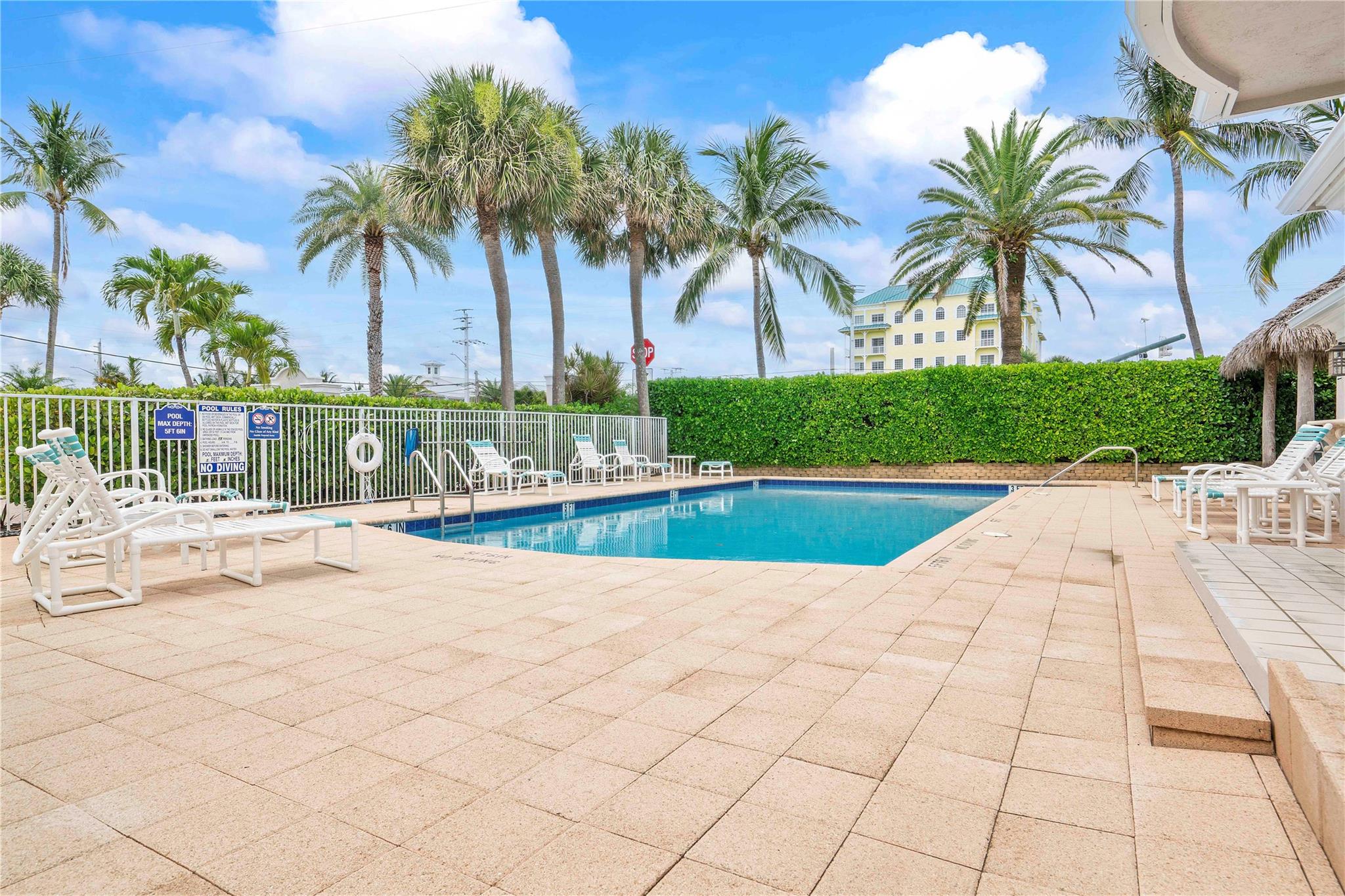 760 Seaview Dr Juno Beach, FL 33408