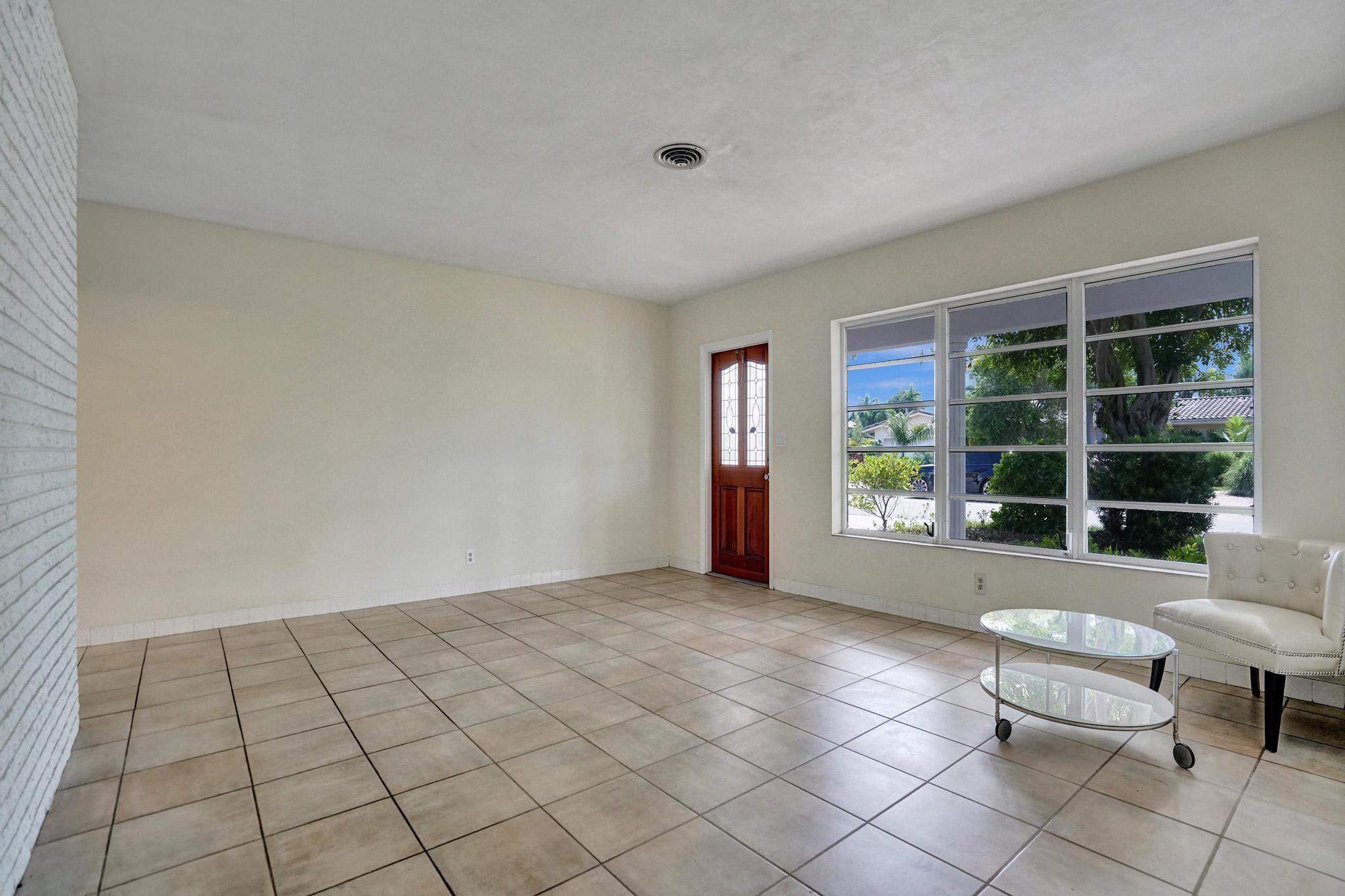 1801 NE 23rd Ave Fort Lauderdale, FL 33305