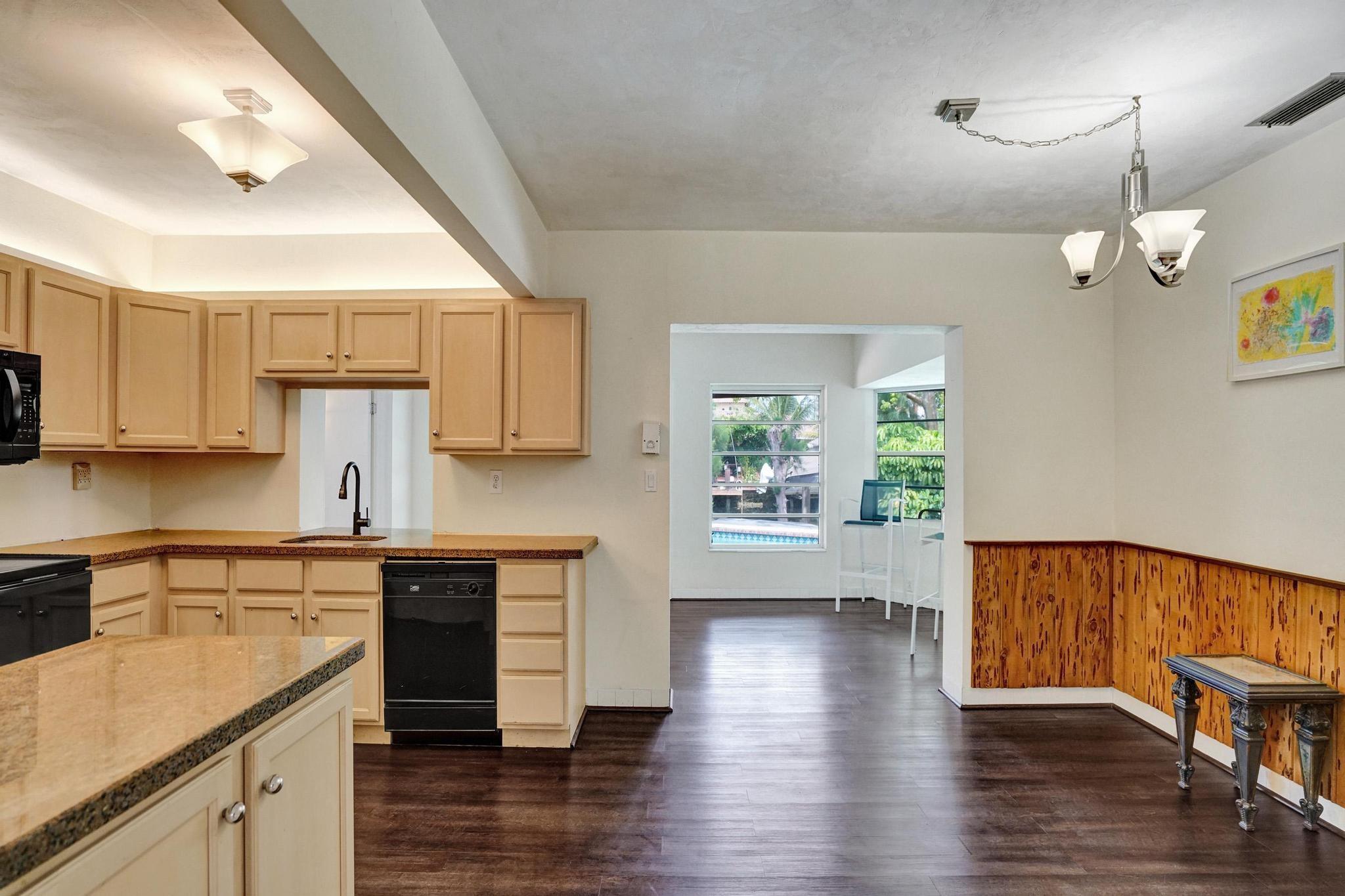 1801 NE 23rd Ave Fort Lauderdale, FL 33305