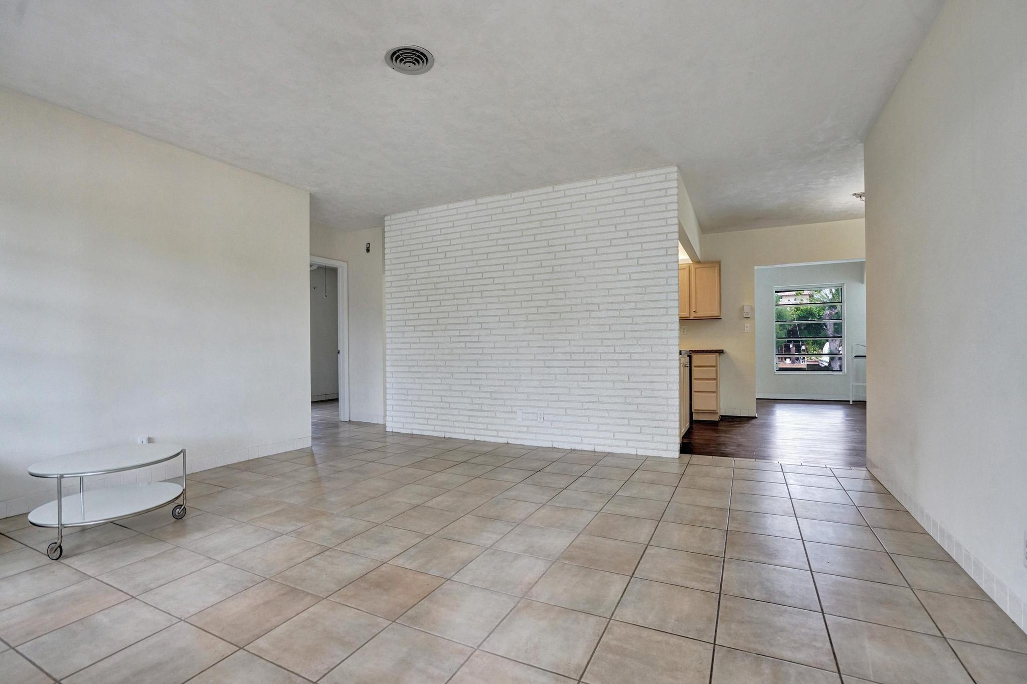 1801 NE 23rd Ave Fort Lauderdale, FL 33305