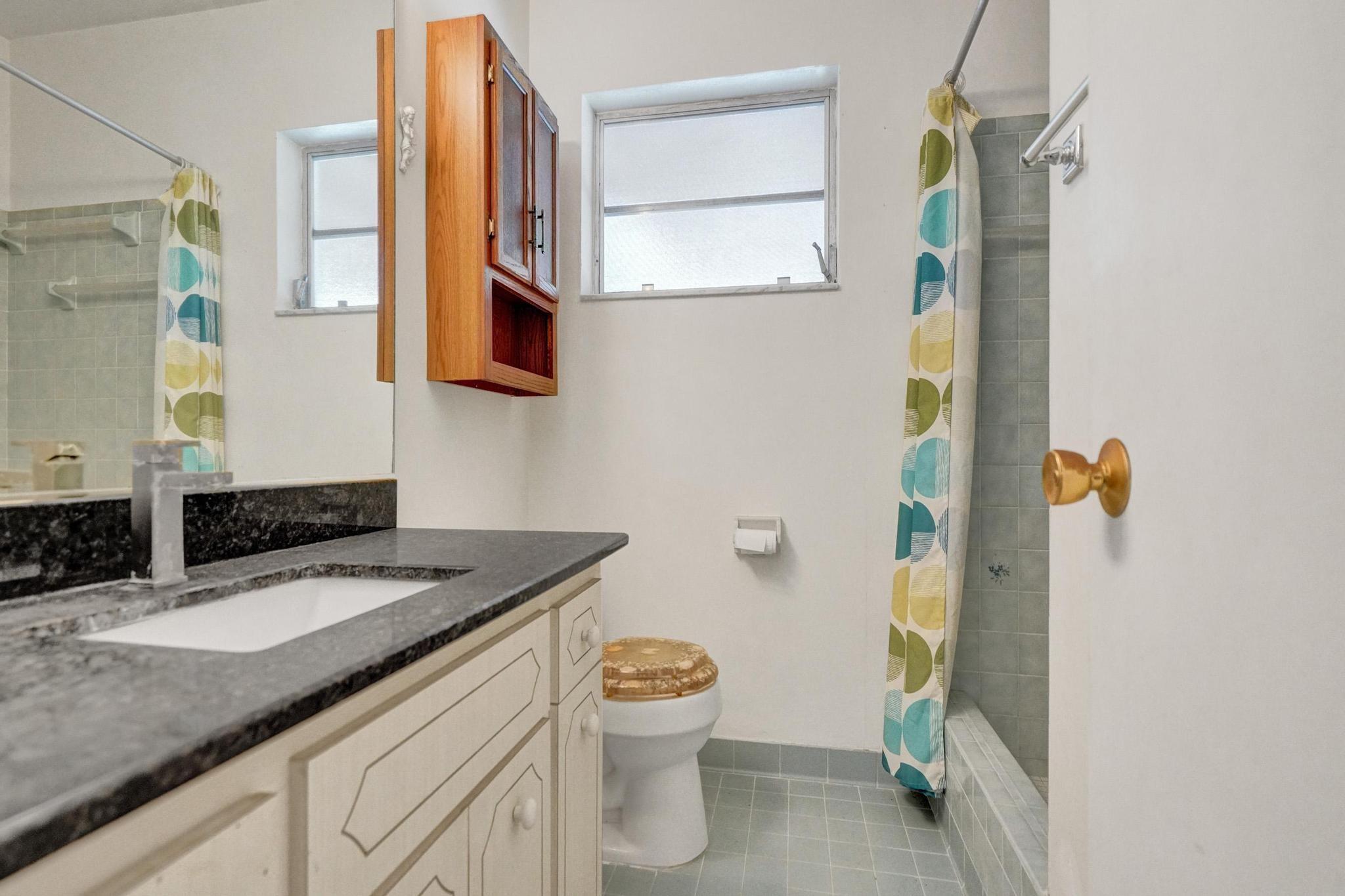 1801 NE 23rd Ave Fort Lauderdale, FL 33305