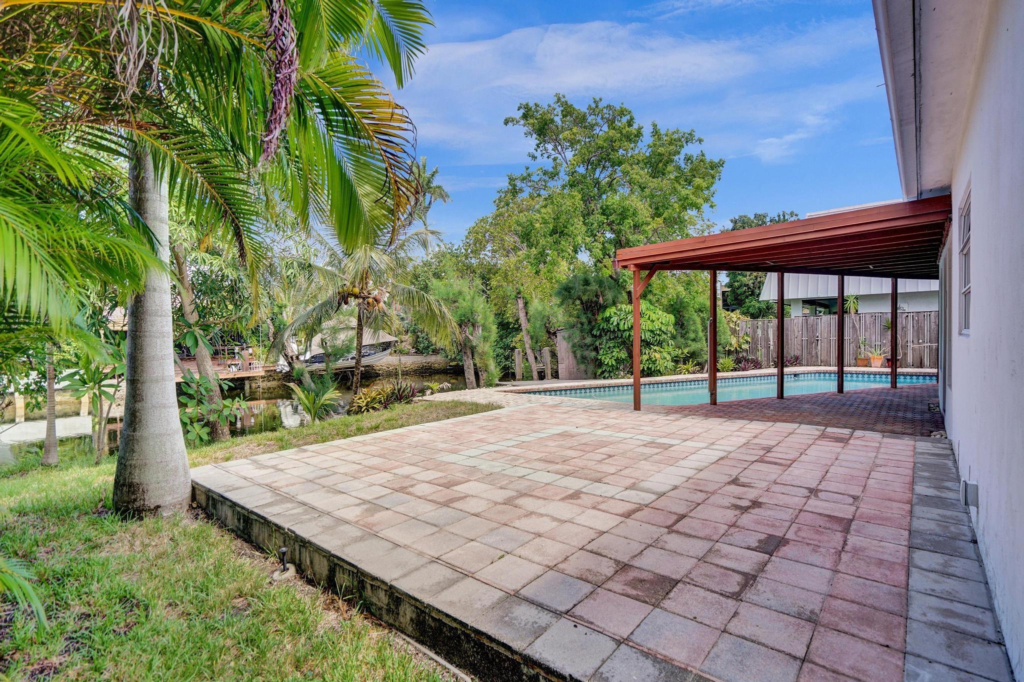 1801 NE 23rd Ave Fort Lauderdale, FL 33305