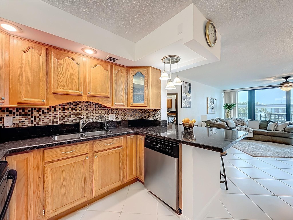 1101 River Reach Dr #502 Fort Lauderdale, FL 33315