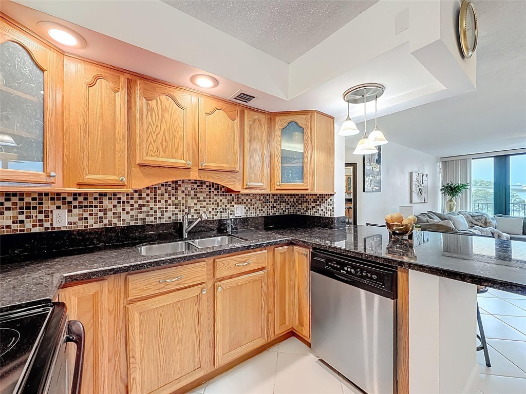 1101 River Reach Dr #502 Fort Lauderdale, FL 33315