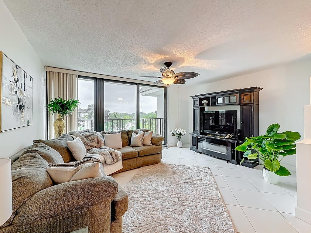 1101 River Reach Dr #502 Fort Lauderdale, FL 33315
